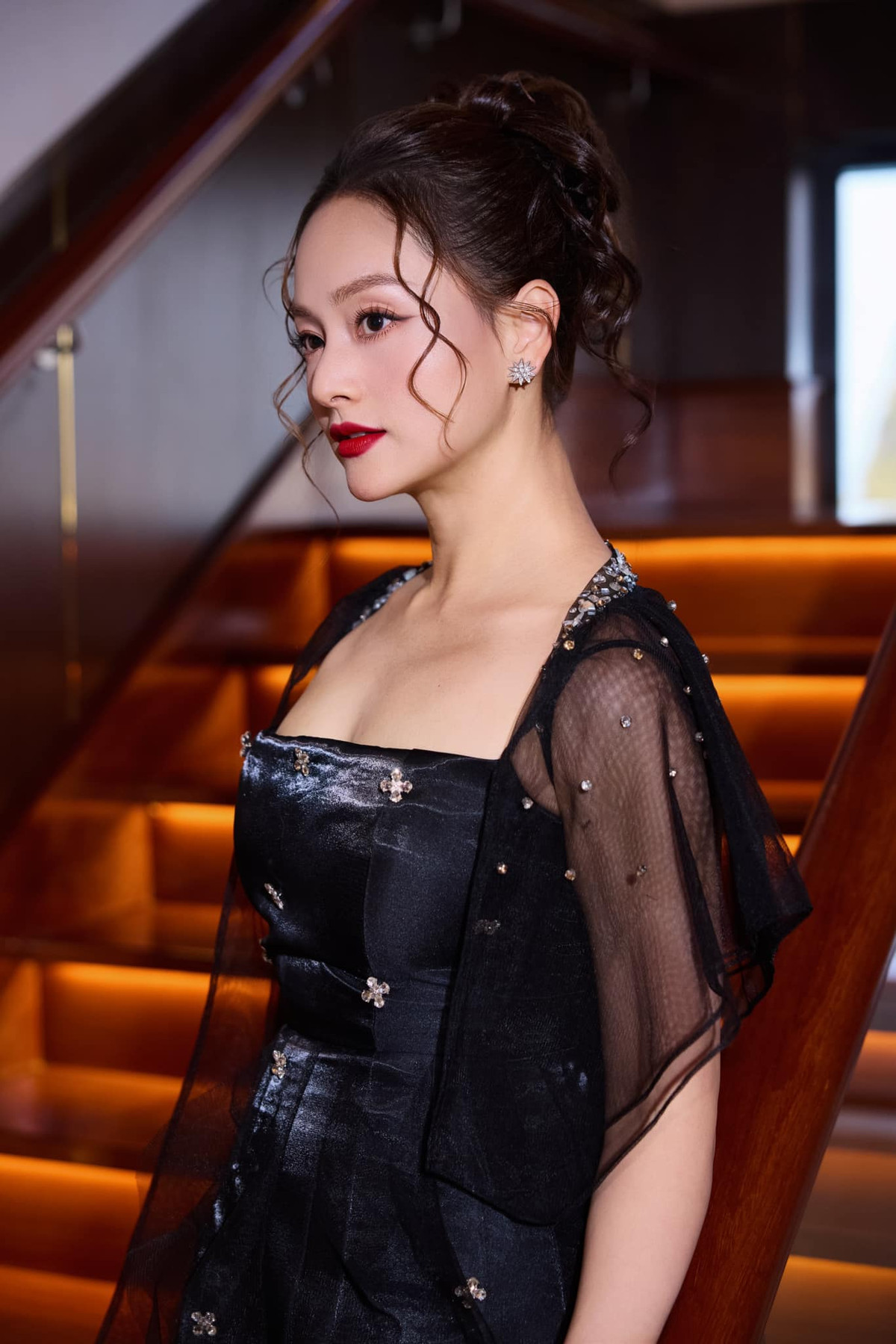 Nhiều người lo lắng rằng nữ diễn viên sẽ gặp khó khăn trong việc lấy lại vóc dáng. Tuy nhiên, mới đây, Lan Phương chứng minh điều ngược lại khi xuất hiện với hình ảnh thon gọn, quyến rũ. Ảnh: FB Lan Phuong Nguyen