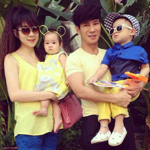 So với thời kỳ cách đây hơn 10 năm trước, khi Minh Hà mới có hai nhóc tì, thì hiện tại cô vẫn trẻ trung như vậy và còn ngày càng xinh đẹp hơn. (Ảnh: FB Lý Hải Minh Hà)