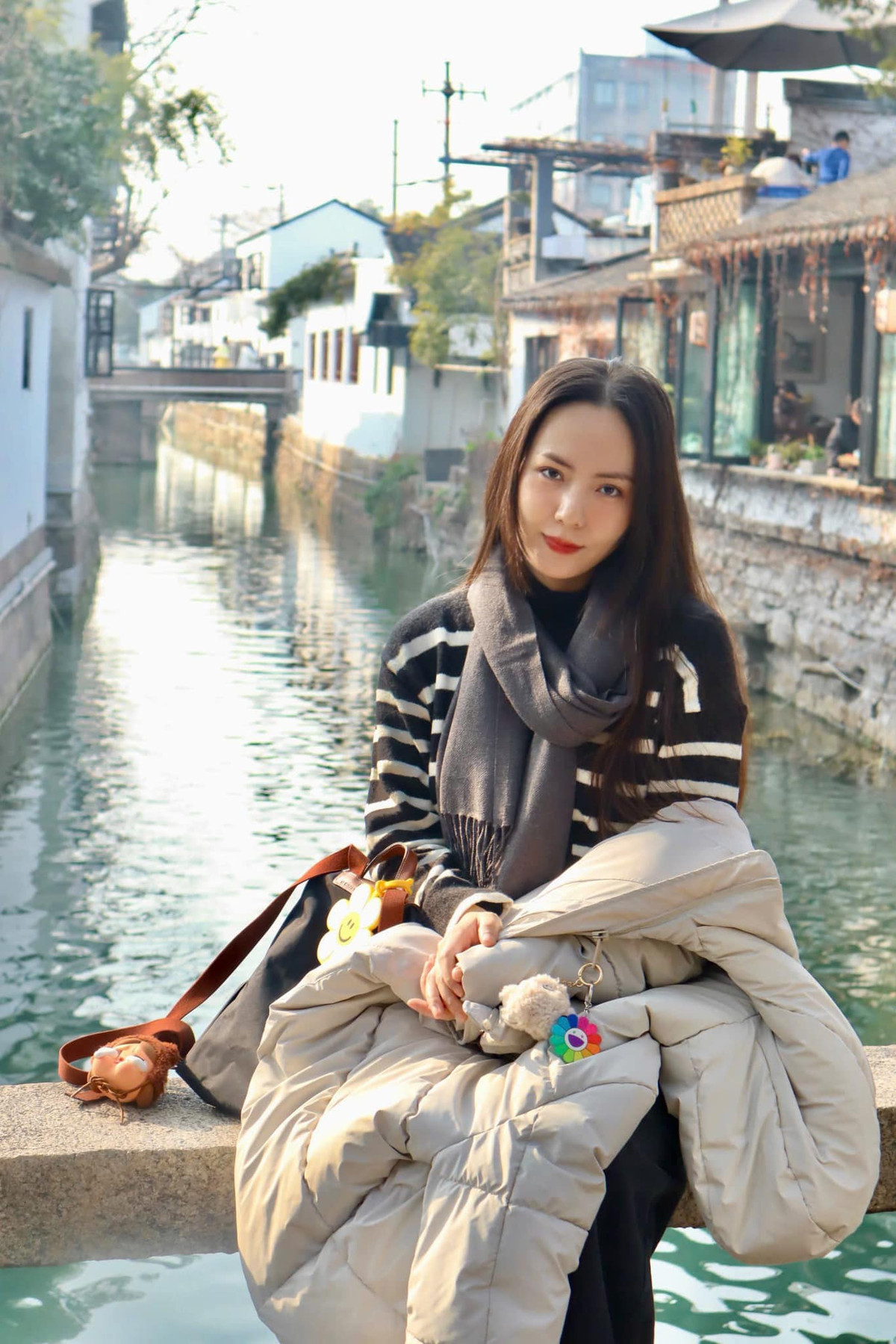 Dù là phong cách đời thường, Phương Linh cũng chọn gu nhẹ nhàng. Ảnh: FB Phương Linh Trần