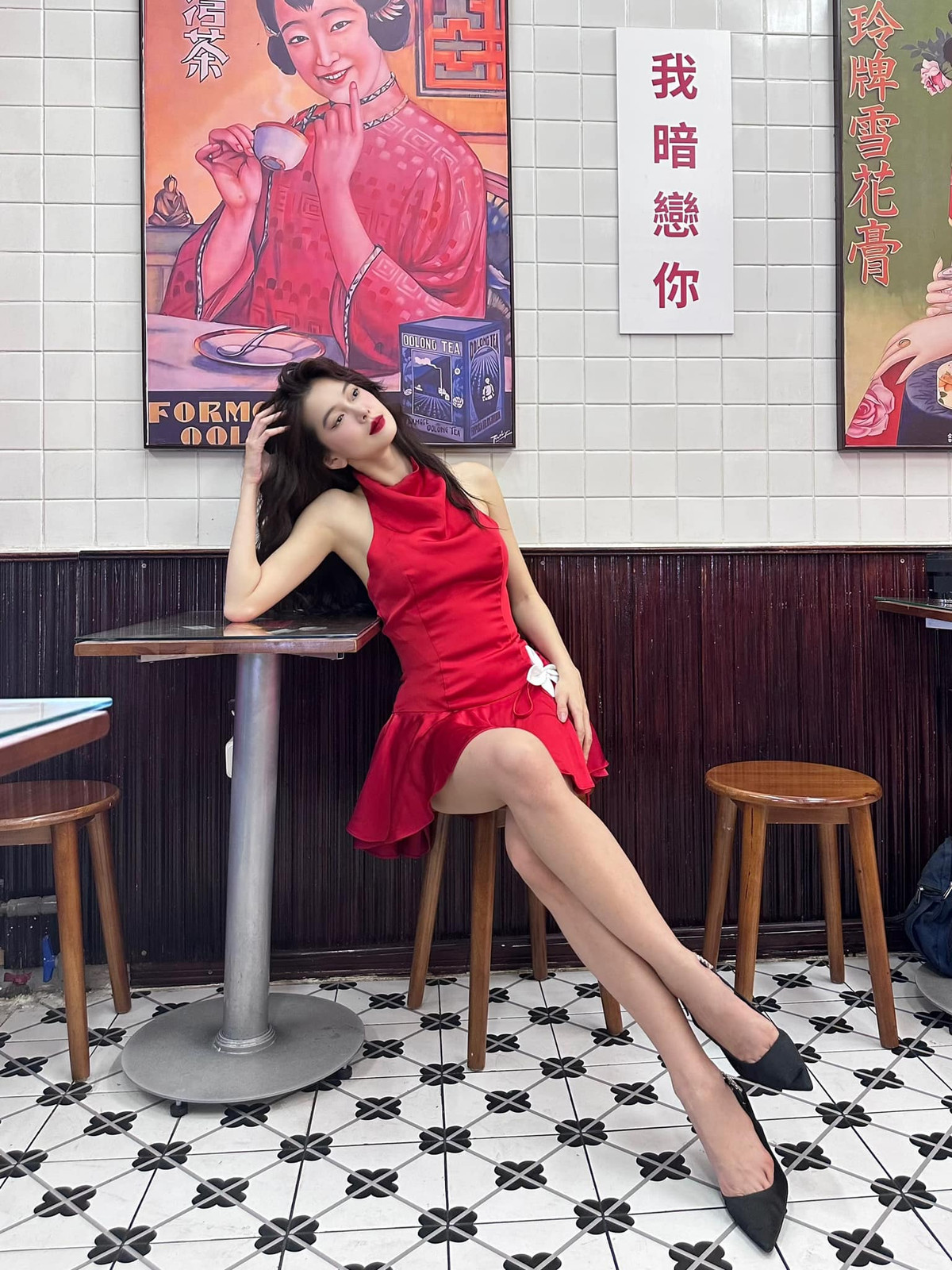 Yên Đan sau chia tay không ngần ngại thử nghiệm những phong cách thời trang mới lạ, táo bạo, khoe trọn vóc dáng gợi cảm. Ảnh: FB Yên Đan Đỗ