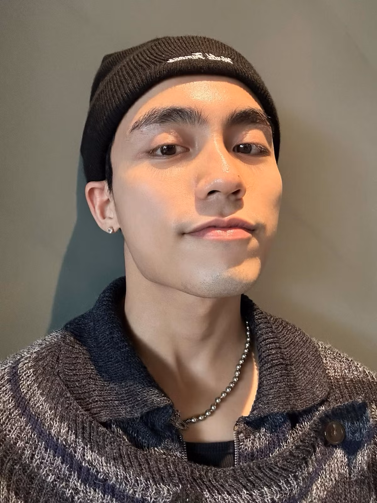 "Còn mùng là còn Tết", Mono chia sẻ cho biết chưa muốn hết Tết. Ảnh: FB Mono