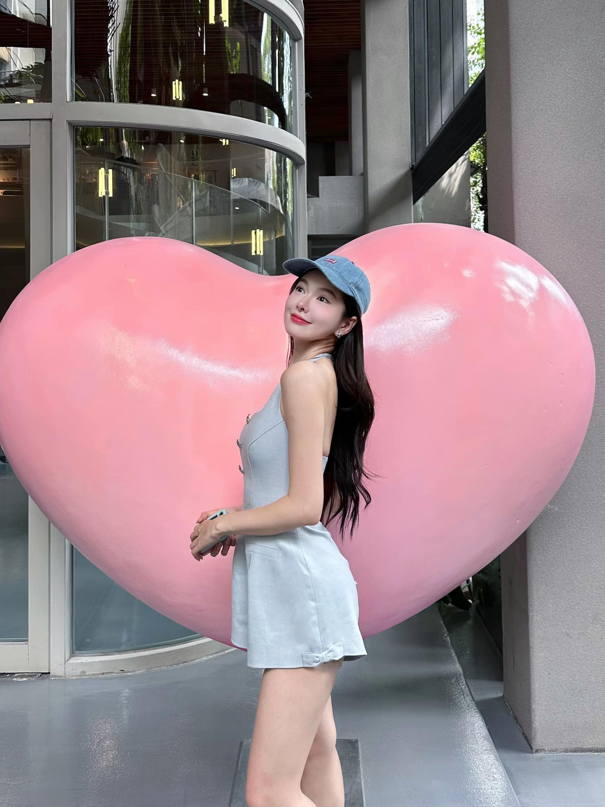 Diễn viên Yên Đan sở hữu vóc dáng cân đối và làn da trắng mịn. Ảnh: FB Yên Đan