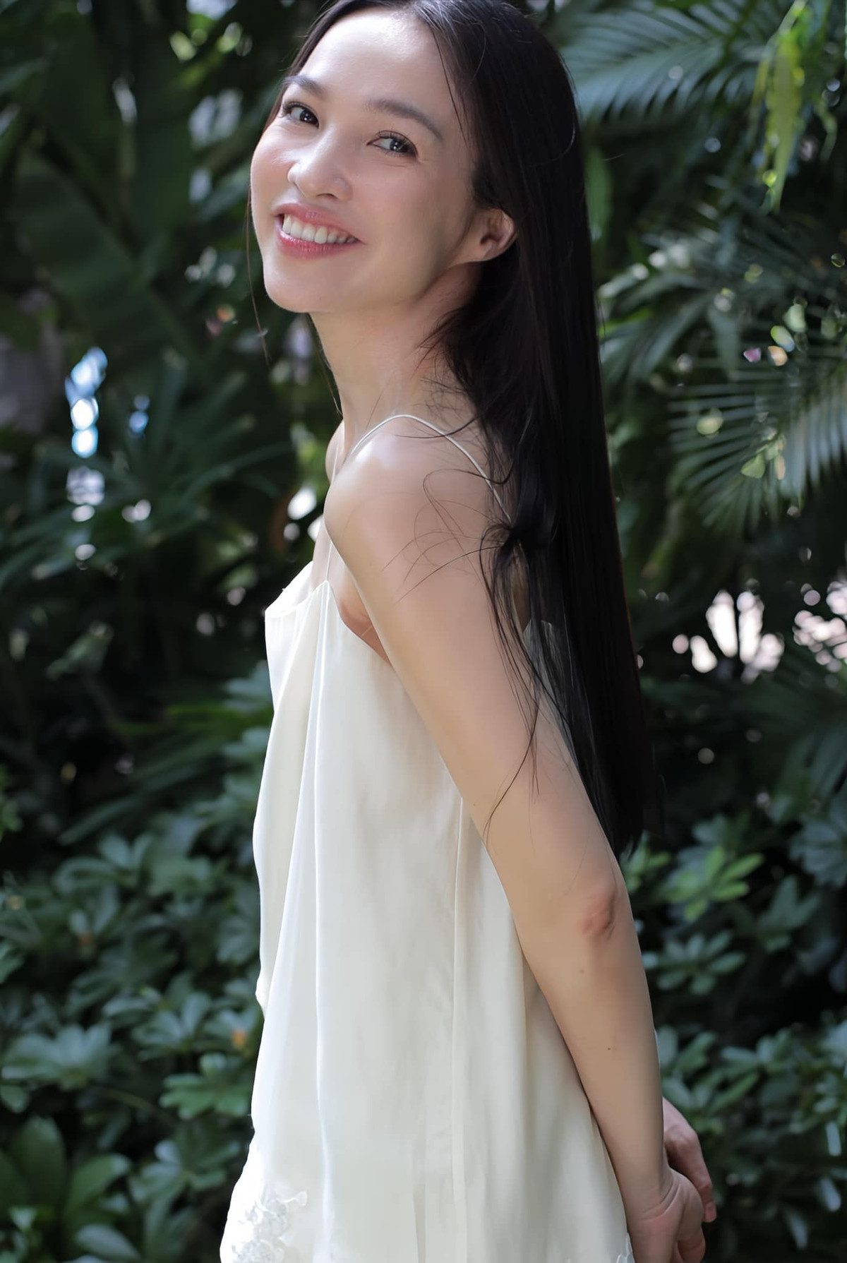 Bí quyết "trẻ mãi không già" của Hiền Thục cũng luôn là đề tài được người hâm mộ quan tâm rất nhiều năm nay. Ảnh: FB Hien Thuc