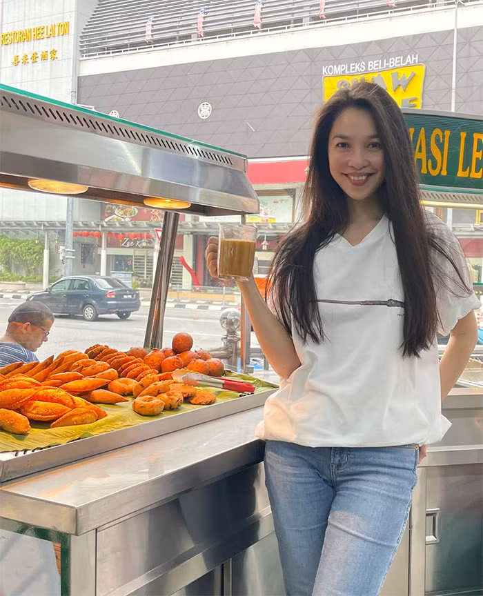 Vóc dáng thanh mảnh cùng cách ăn mặc trẻ trung khiến Hiền Thục trẻ hơn so với tuổi rất nhiều. (Ảnh: FB Hiền Thục)