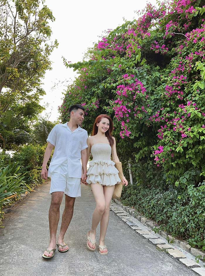 Nam cầu thủ sinh năm 1995 cũng đáp lại bạn gái rất hài hước ở phần bình luận. (Ảnh: FB Nguyễn Huyền Trang)