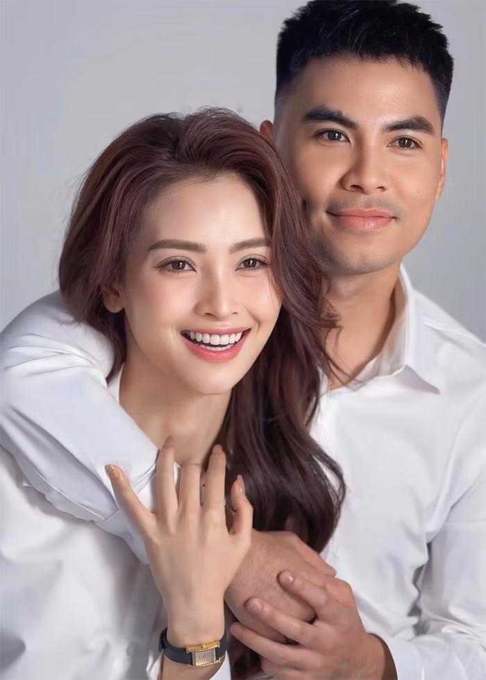 Tính tới thời điểm này, Huyền Trang và Đức Huy đã hẹn hò được ba tháng nhưng mới chính thức công khai từ 14/3, dịp Valentine trắng. (Ảnh: FB Nguyễn Huyền Trang)