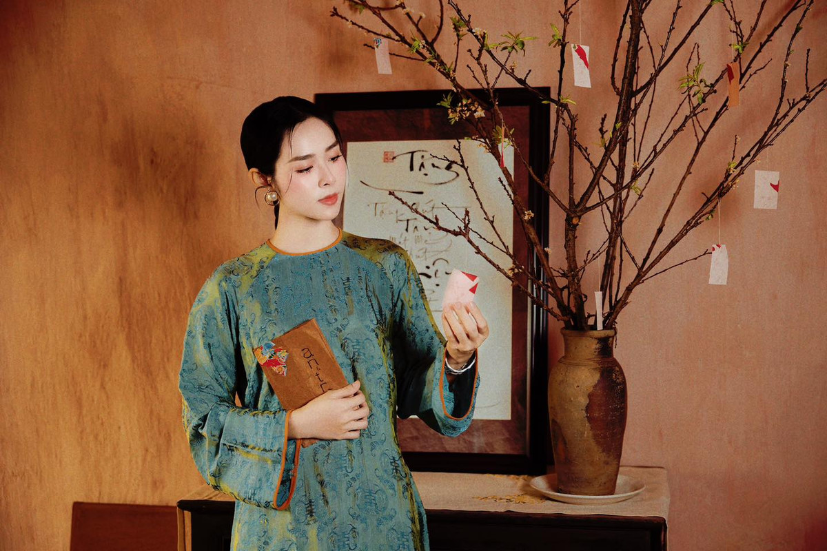 Diễn viên Diệp Bảo Ngọc thảnh thơi, sẵn sàng đón xuân về. Ảnh: FB Diệp Bảo Ngọc