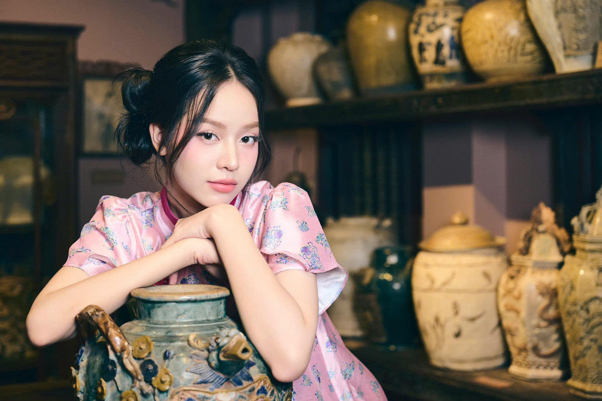 Hoa hậu Thanh Thuỷ chụp ảnh Tết. Ảnh: FB Huỳnh Thị Thanh Thủy