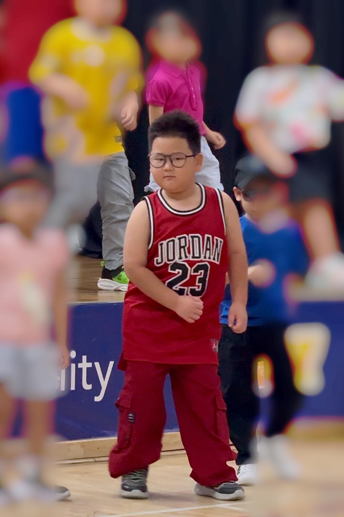 Trà My Idol nói hộ lời con trai: "Có thể mình không phải là người nhảy đẹp nhất! Nhưng mình tự tin mình là người nhảy tâm huyết nhất". Ảnh: FB Trà My Idol