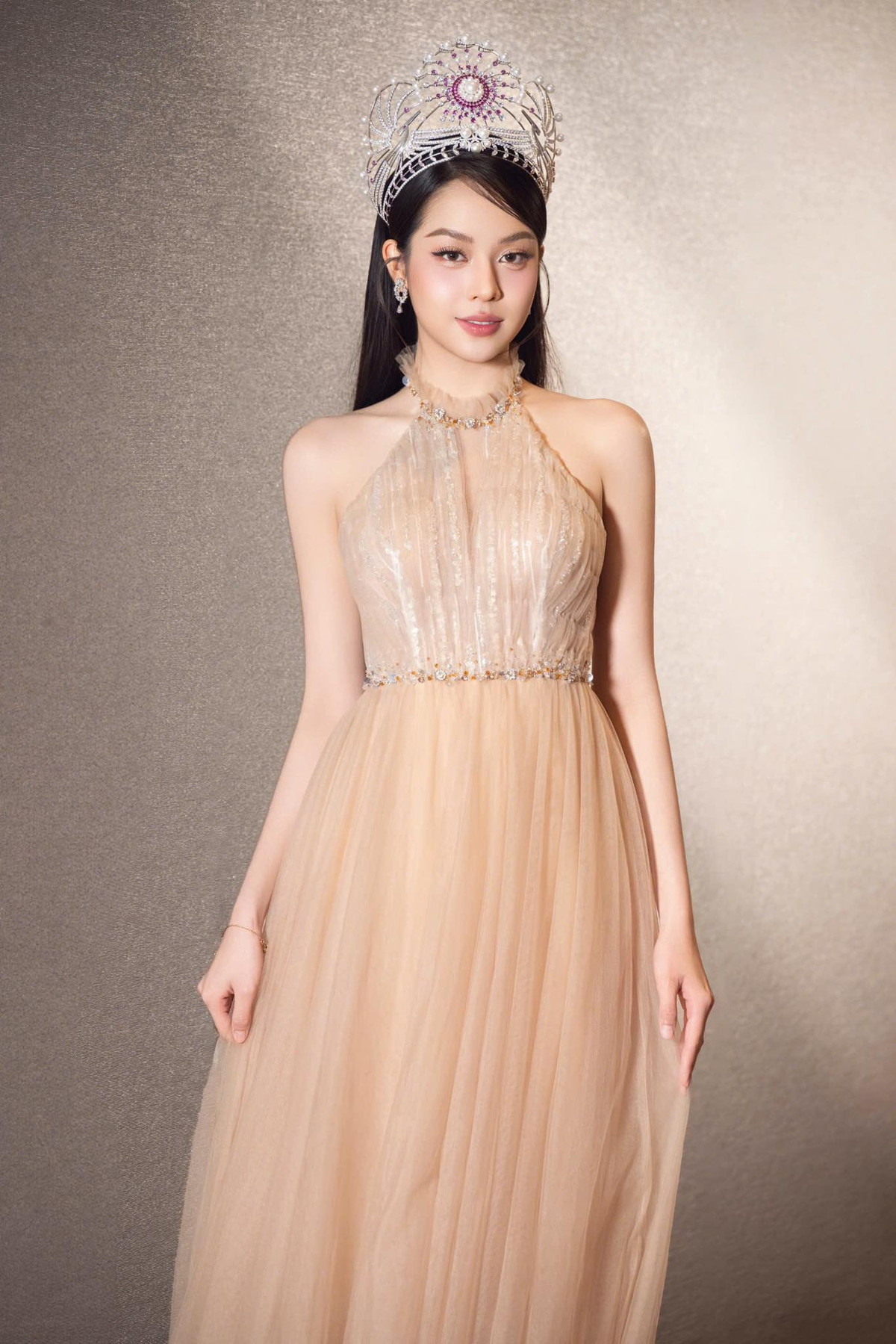 Hoa hậu Thanh Thủy tung ảnh đẹp tại họp báo Hoa Hậu Việt Nam. Ảnh: FB Huỳnh Thị Thanh Thủy