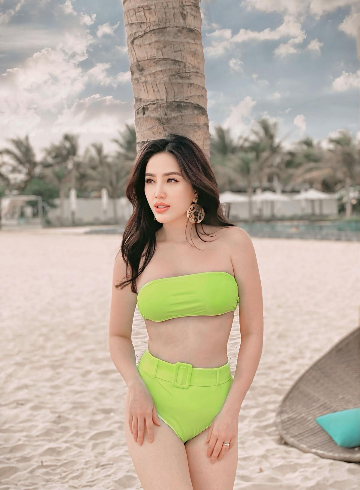 Bảo Thy diện bikini đẹp hút mắt giữa tin đồn mang thai lần 2. Ảnh: FB Bảo Thy