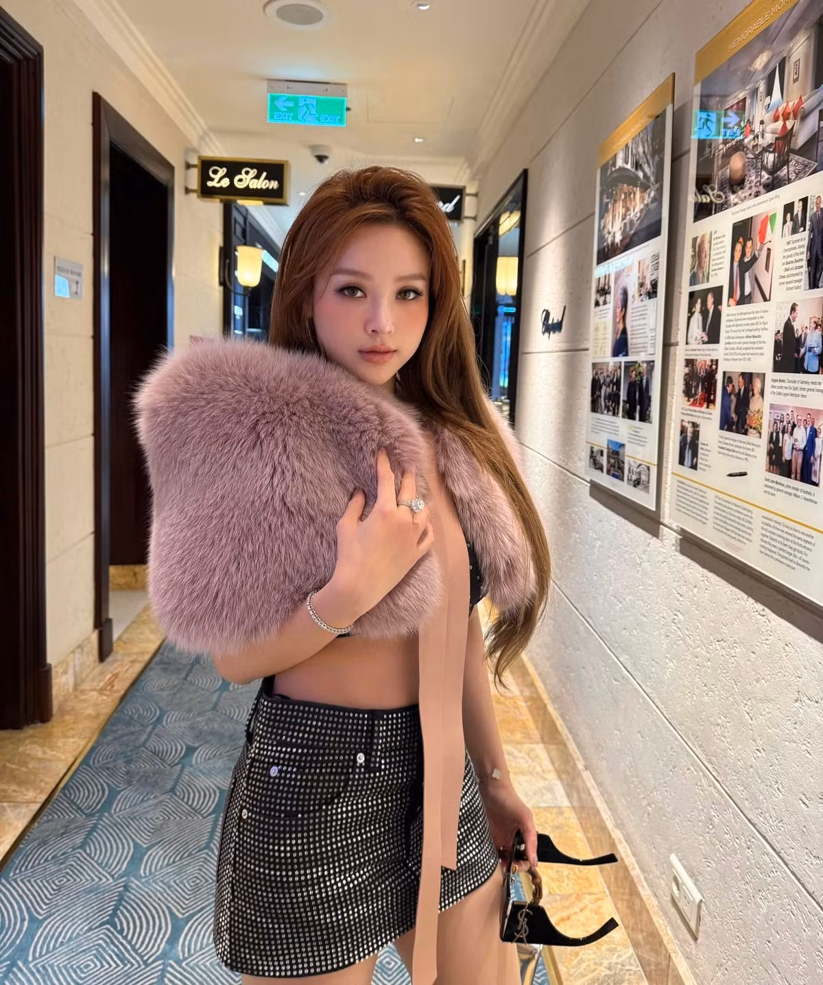 Sau khi kết hôn với Quang Huy, Huyền Baby (tên thật là Đặng Ngọc Huyền) dần rút lui khỏi showbiz để tập trung chăm sóc gia đình và phát triển công việc kinh doanh riêng. Ảnh: FB Đặng Ngọc Huyền