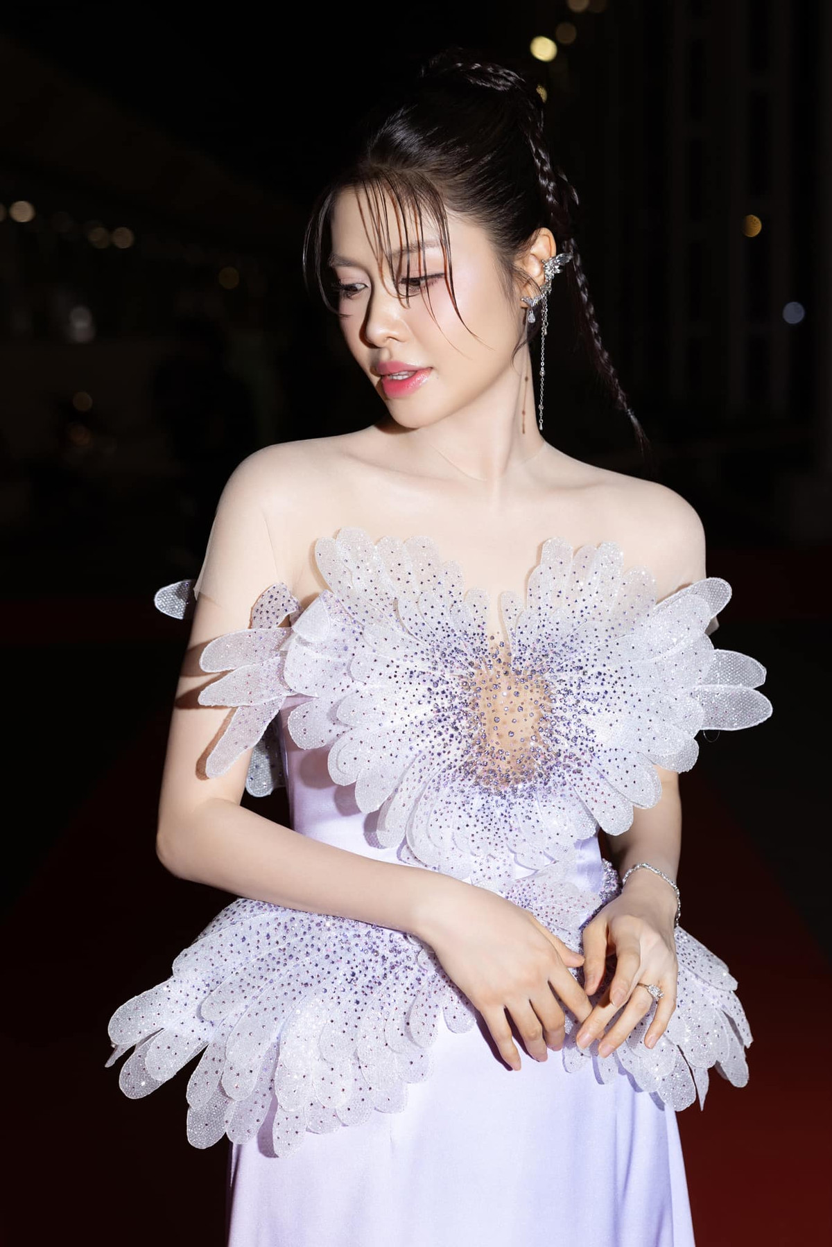 Bà xã Đăng Khôi lấy lại vóc dáng đến khó tin chỉ sau hơn 1 tháng sinh con thứ 3. Ảnh: FB Thuy Anh Le