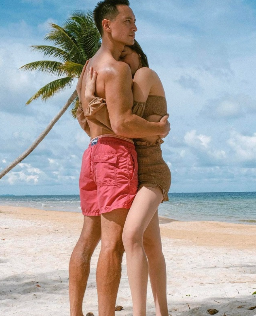 Kim Lý và Hồ Ngọc Hà có rất nhiều khoảnh khắc cực ngọt ngào nơi công cộng. Ảnh: FB Ho Ngoc Ha