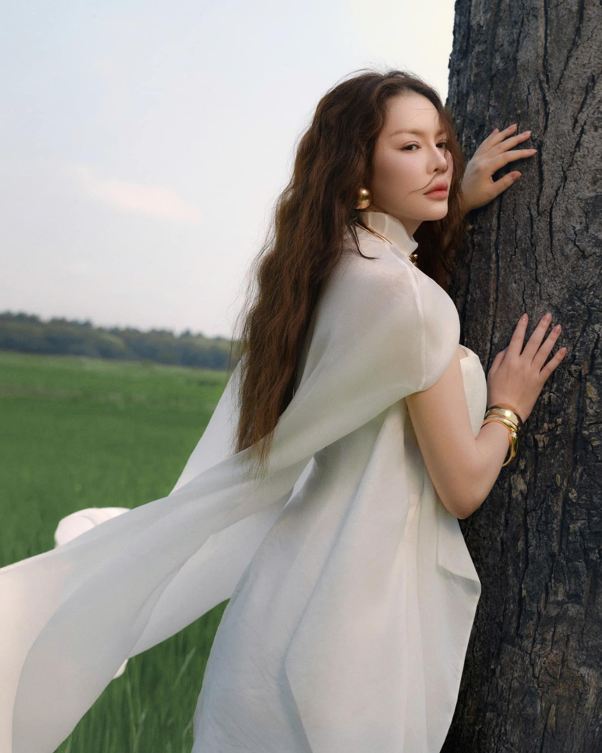 Thần thái tự tin, cuốn hút của Lý Nhã Kỳ trong bộ ảnh mới. Ảnh: FB Ly Nha Ky - Artist