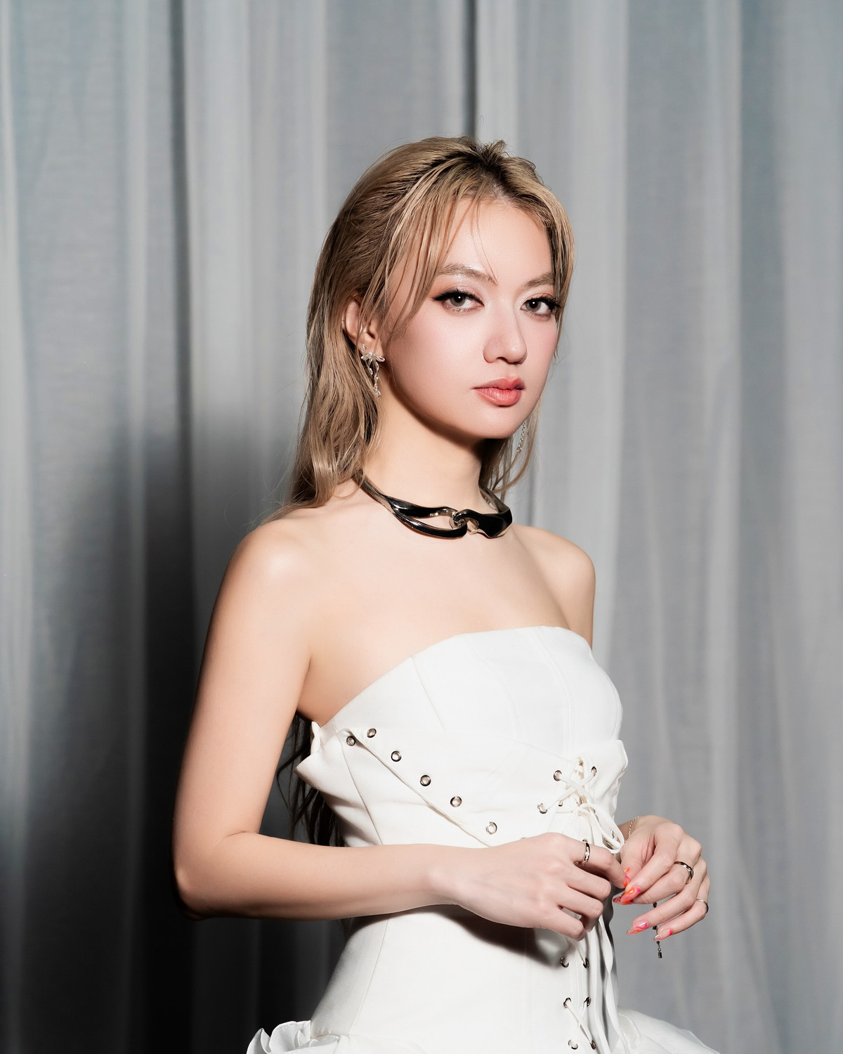 Xuân Nghi được nhận xét xinh đẹp, trưởng thành hơn sau khi tham gia "Chị đẹp đạp gió". Ảnh: FB Xuân Nghi