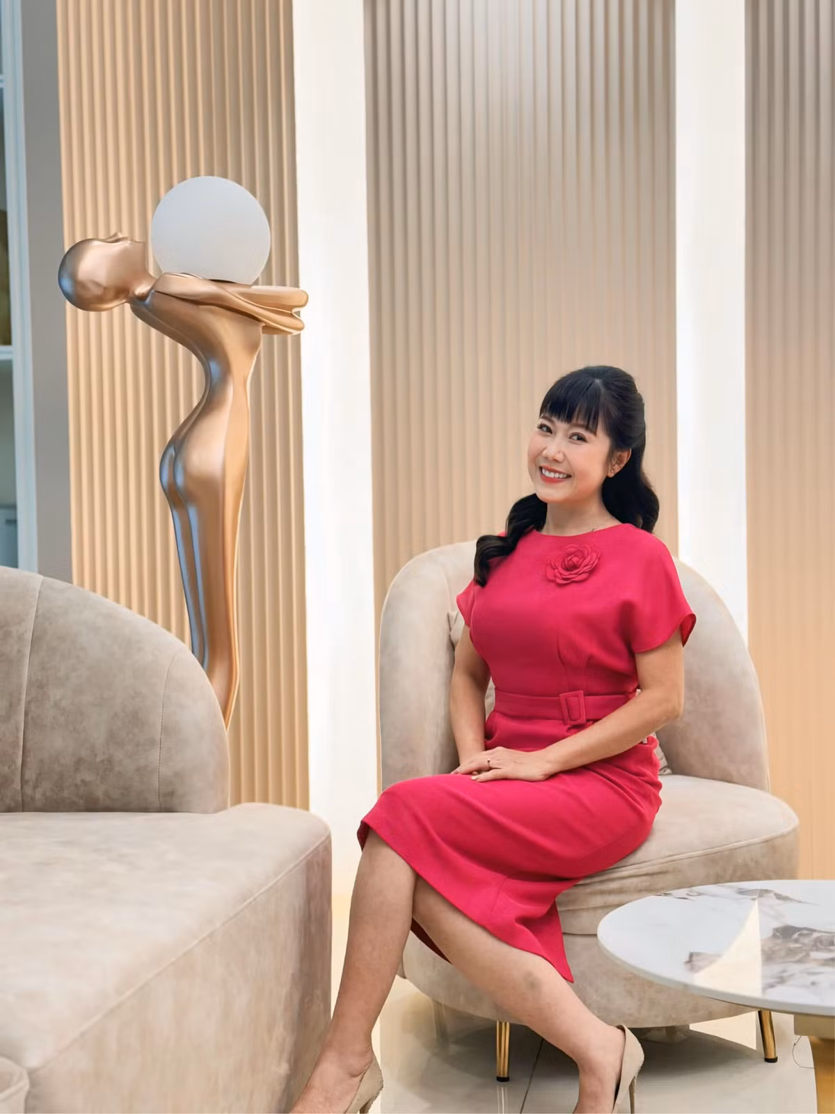 Hương Tươi luôn giữ được sự trẻ trung và lạc quan, truyền cảm hứng cho mọi người xung quanh. Ảnh: FB Trần Thu Hương