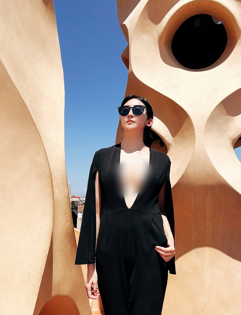 Hầu hết cô thường lựa chọn phong cách không nội y khi đi đến những nơi công cộng.