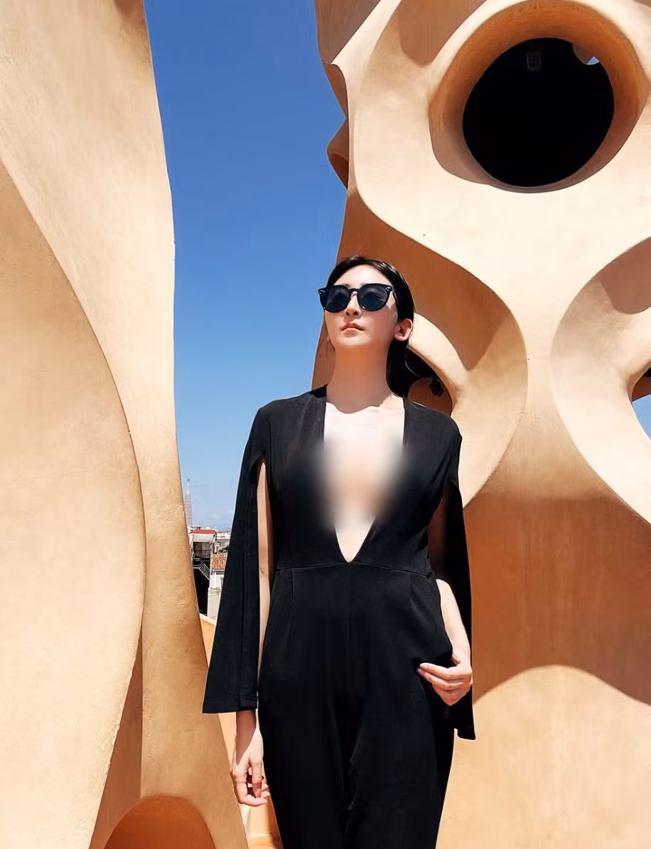 Hầu hết cô thường lựa chọn phong cách không nội y khi đi đến những nơi công cộng.