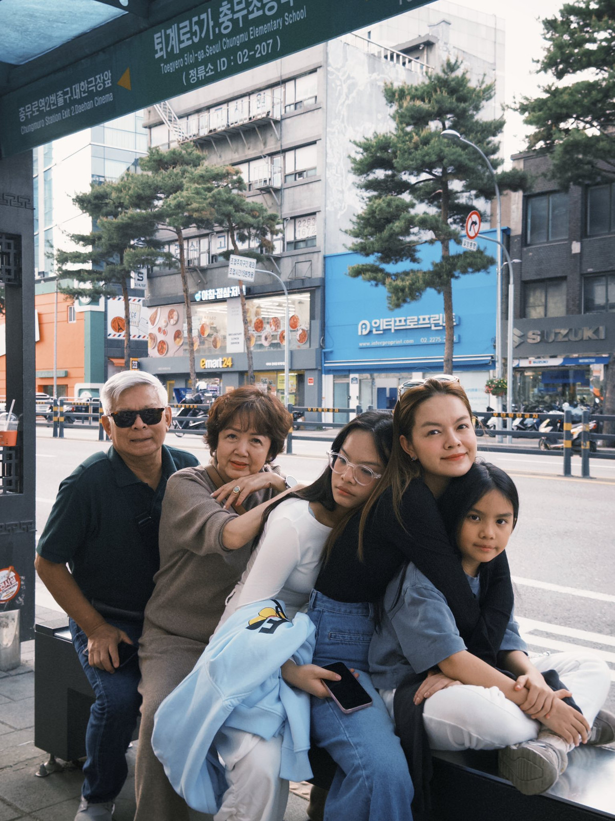 Phạm Quỳnh Anh cùng gia đình du lịch Hàn Quốc. Ảnh: FB Phạm Quỳnh Anh