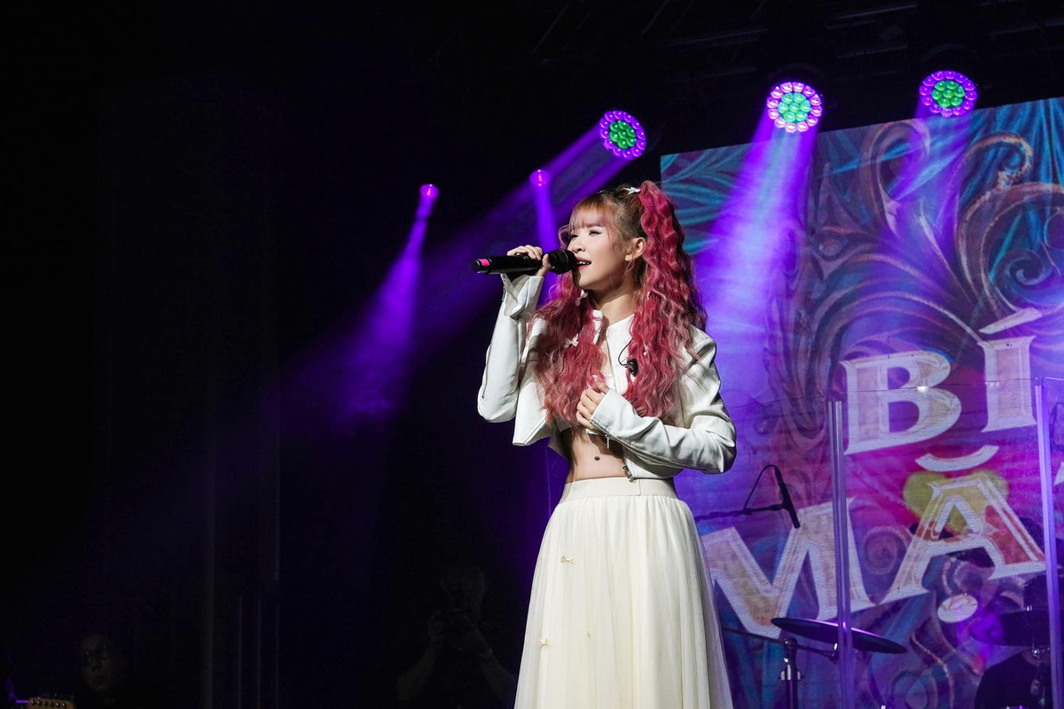 Việc hạn chế xuất hiện trước công chúng giúp cặp đôi có một cuộc sống bình yên và tránh xa những áp lực của showbiz. Ảnh: FB Trần Khởi My