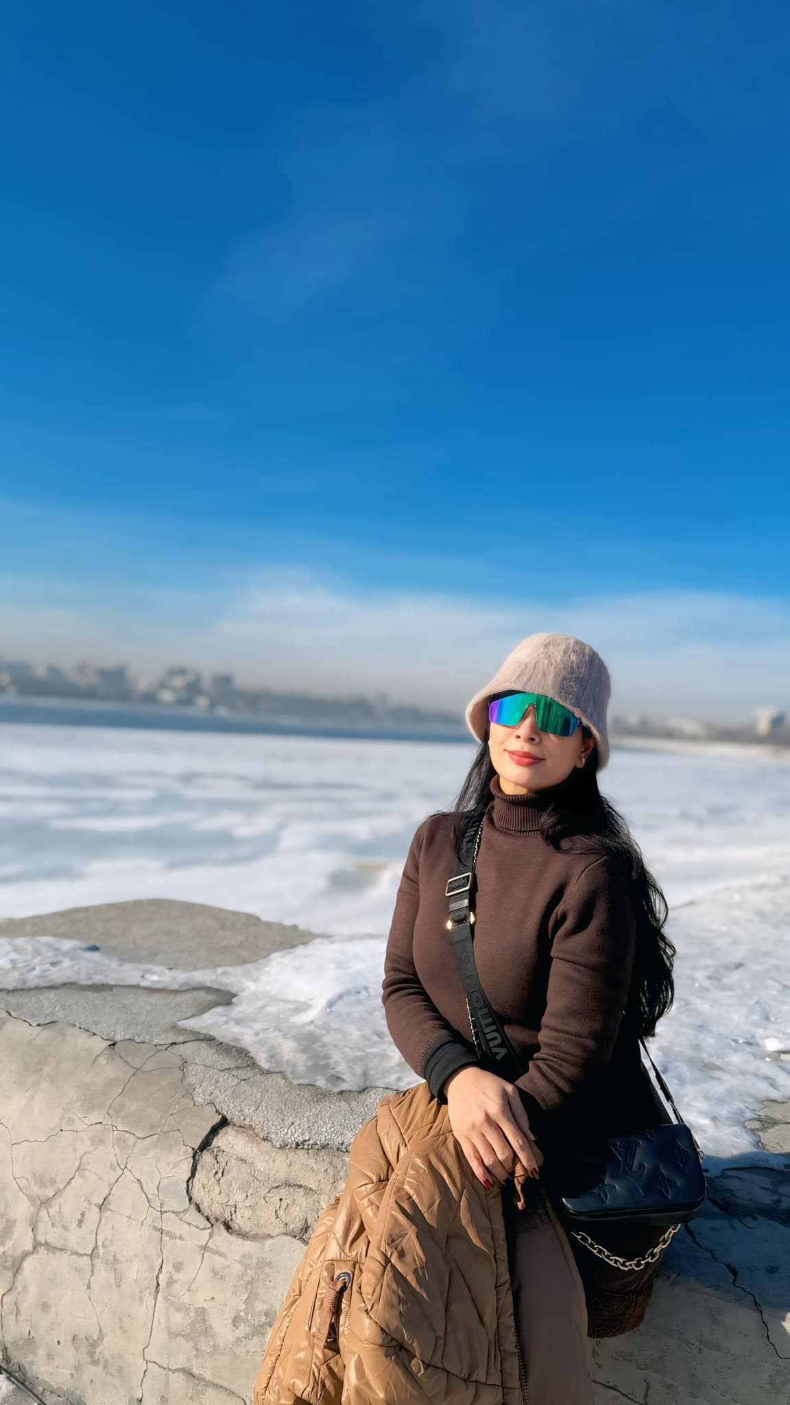 Cựu mẫu Thuý Hằng tiếp tục "xả" ảnh du lịch. Ảnh: FB Bui Thuy Hang