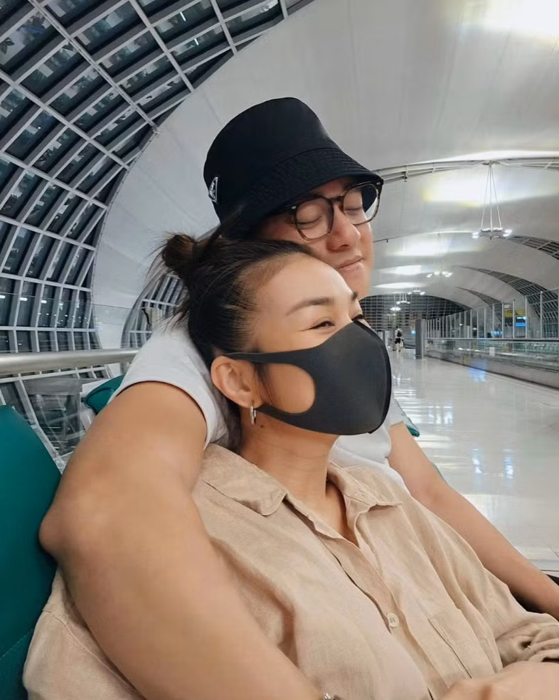 Bên cạnh nhan sắc, cuộc hôn nhân với chàng nhạc trưởng của Thanh Hằng cũng được công chúng quan tâm. Ảnh: FB Thanh Hằng