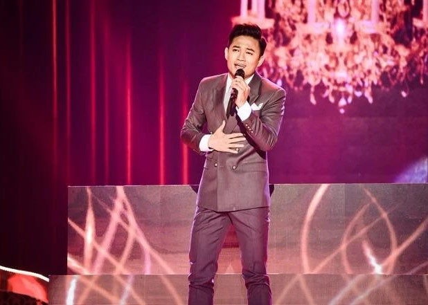 Năm 2016, anh đoạt giải quán quân của chương trình Tình Bolero. (Ảnh: Zing)