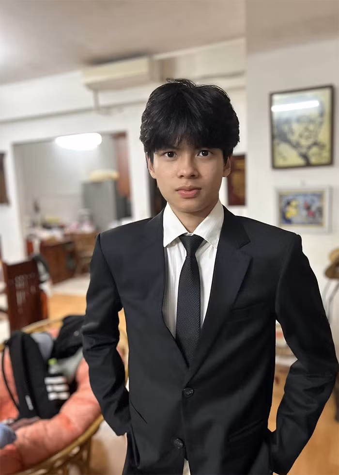 Con trai của Trần Lực đang học ở một trường quốc tế với học phí đắt đỏ. (Ảnh: FB Trần Lực)