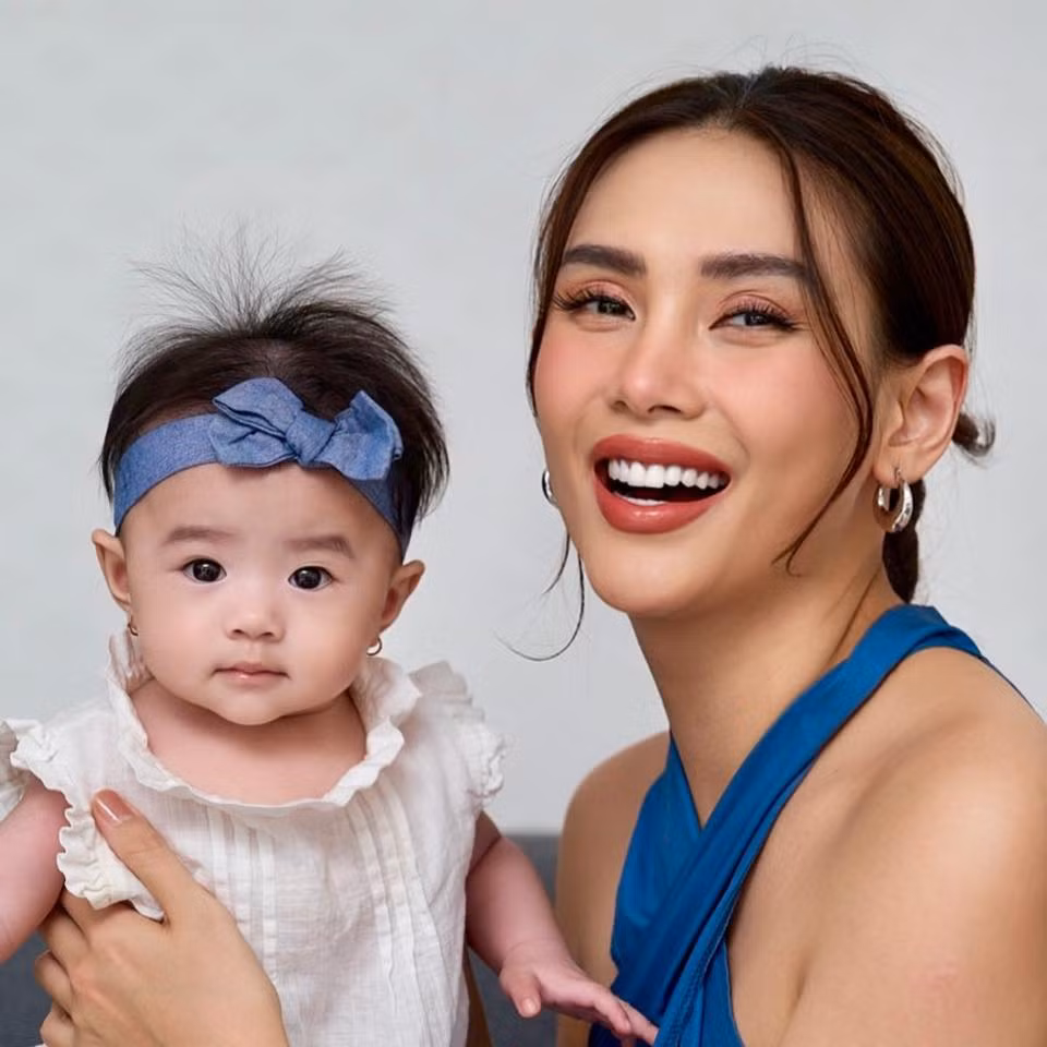 Kể từ khi sinh con, siêu mẫu Võ Hoàng Yến chỉ nhận một số công việc quảng cáo và chưa trở lại với tần suất dày đặc như trước. Ảnh: FB VÕ HOÀNG YẾN