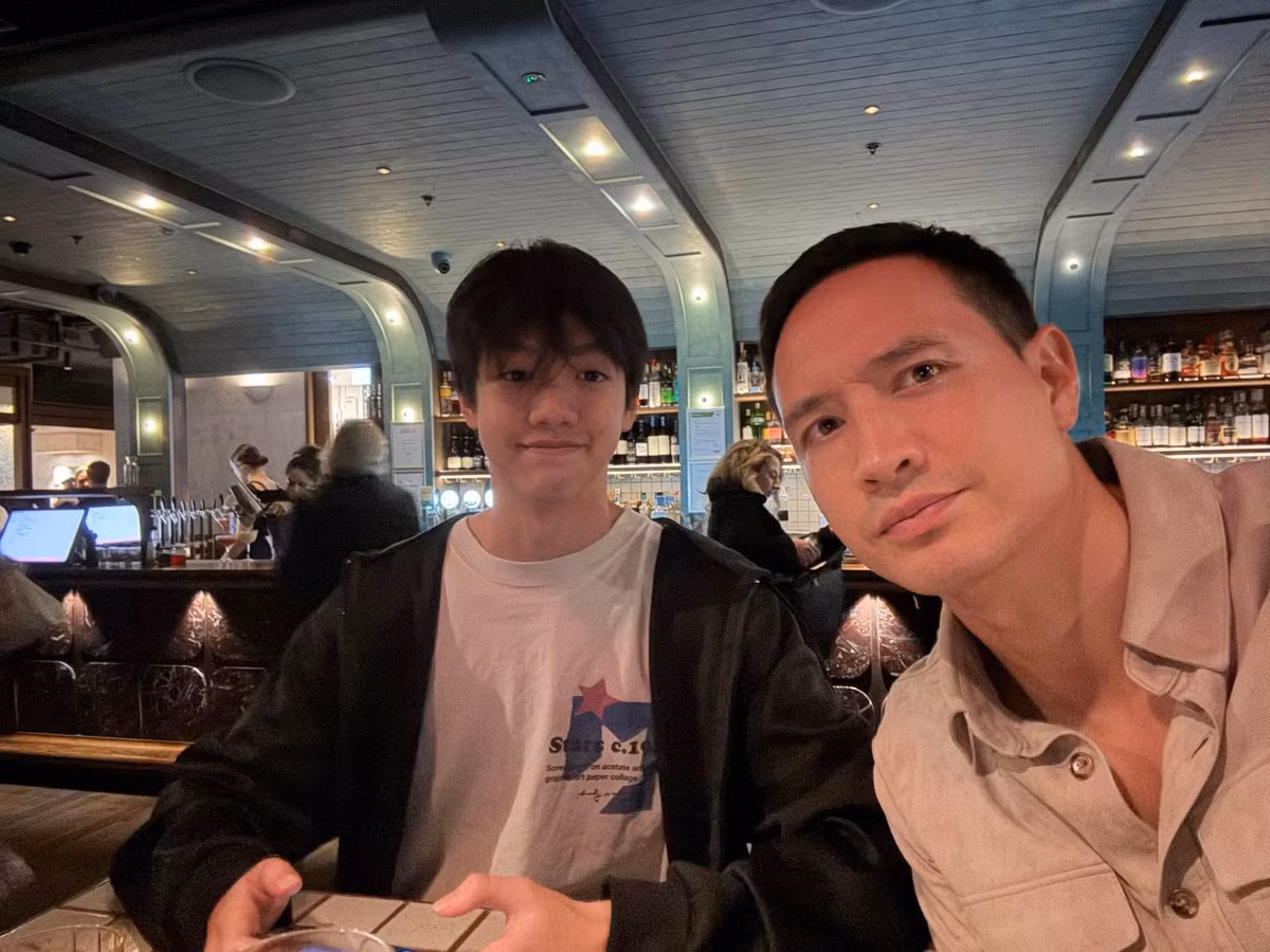  Tin tức sao Việt 4/5: Kim Lý đồng hành cùng Subeo trong chuyến đi đến New Zealand để xem trường chuẩn bị cho kỳ du học sắp tới. Ảnh: FB Ho Ngoc Ha