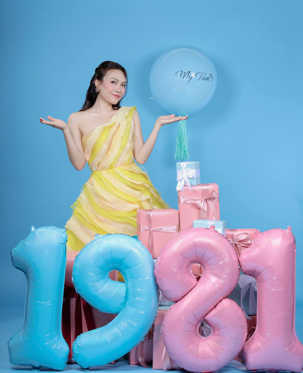  Tin tức sao Việt 18/1: Ca sĩ Mỹ Tâm đăng hình ảnh rạng rỡ mừng sinh nhật đón tuổi 44. Ảnh: FB My Tam