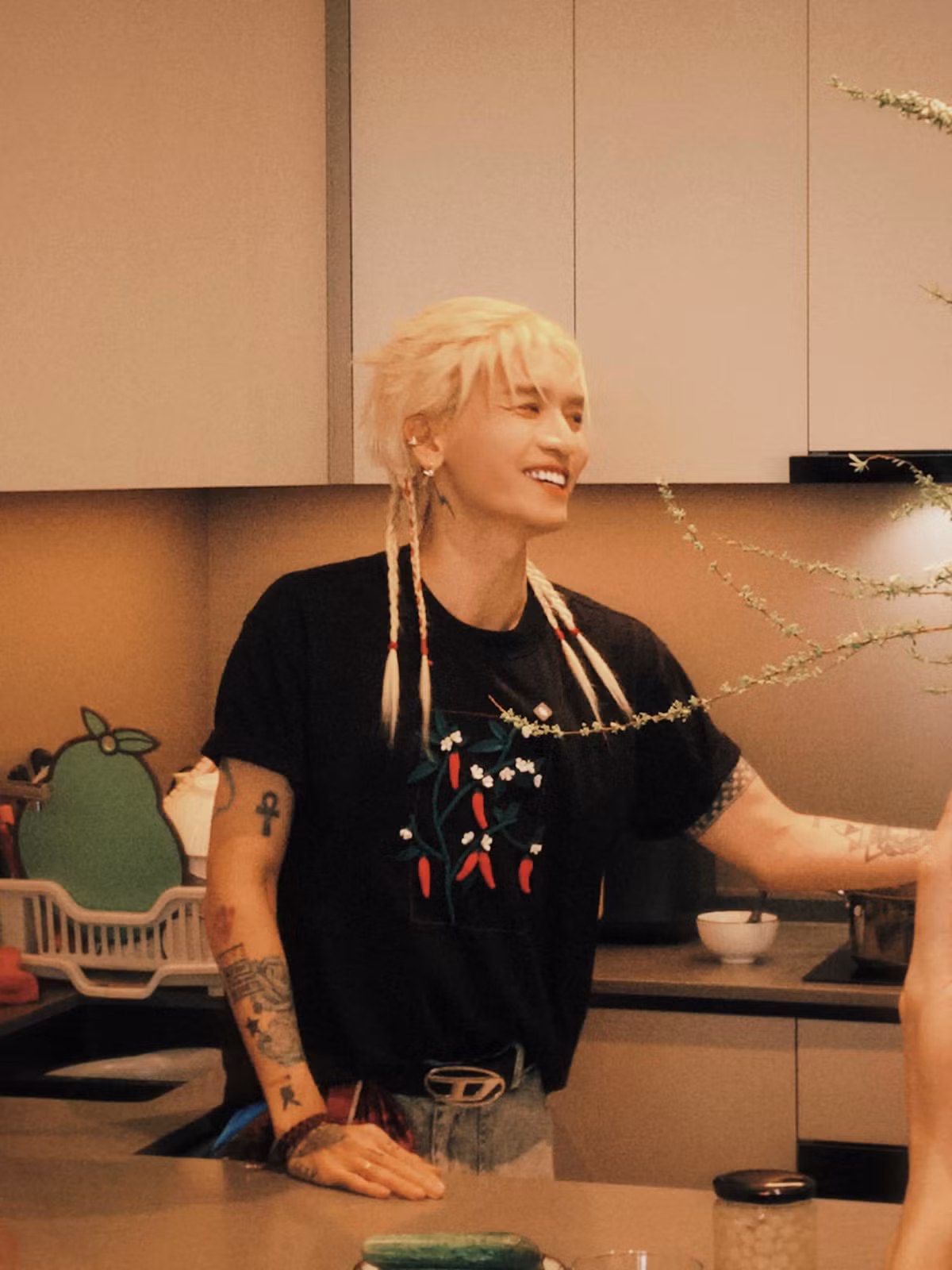 Diễn viên BB Trần trong buổi ghi hình. Ảnh: FB BB Trần