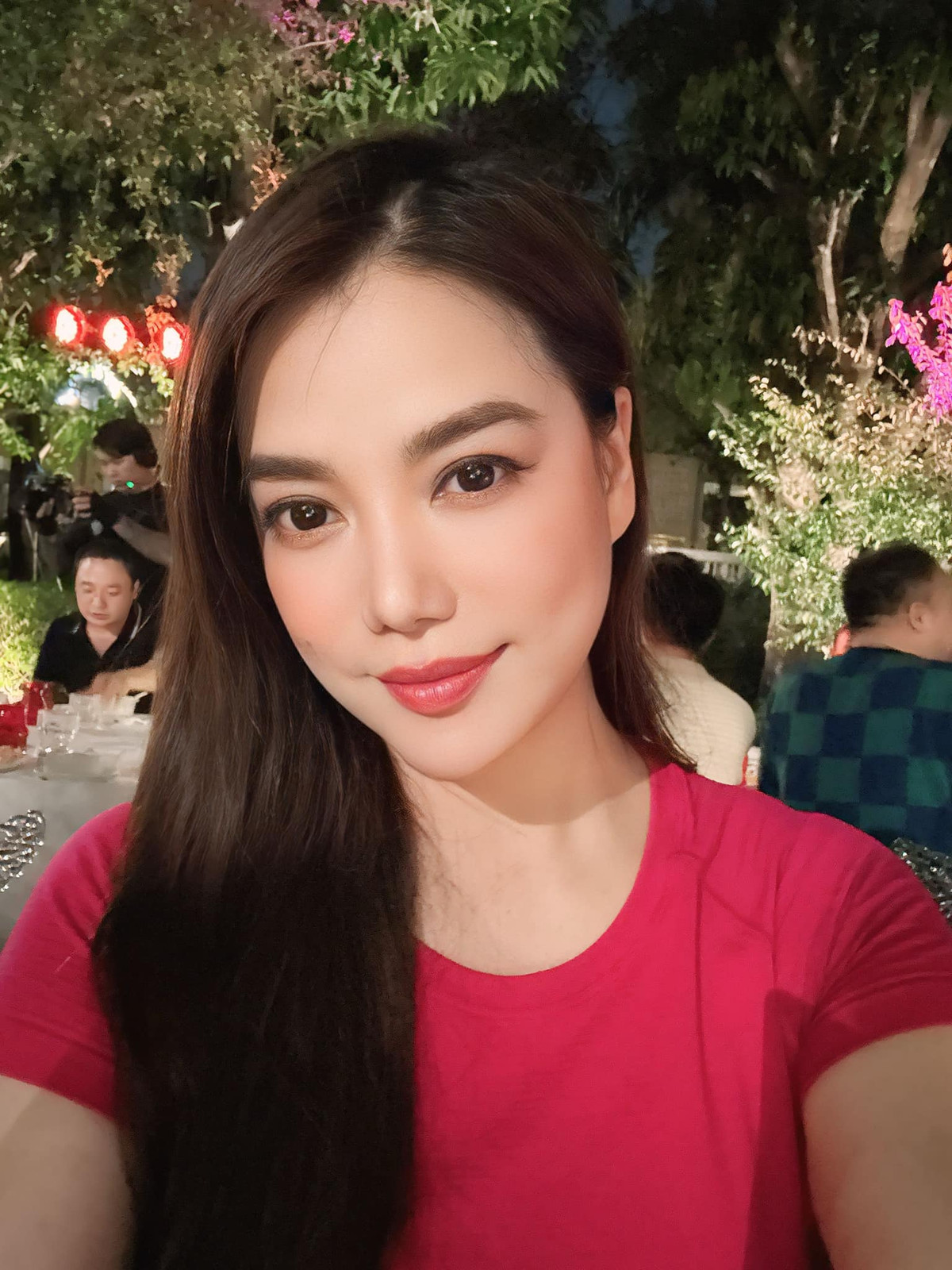 Trương Ngọc Ánh nhận giải Pickleball. "Hôm nay được á quân giải Zorba Pickleball lần thứ 1. Quá vui, cám ơn cả nhà đã ủng hộ em!". Ảnh: FB Trương Ngọc Ánh