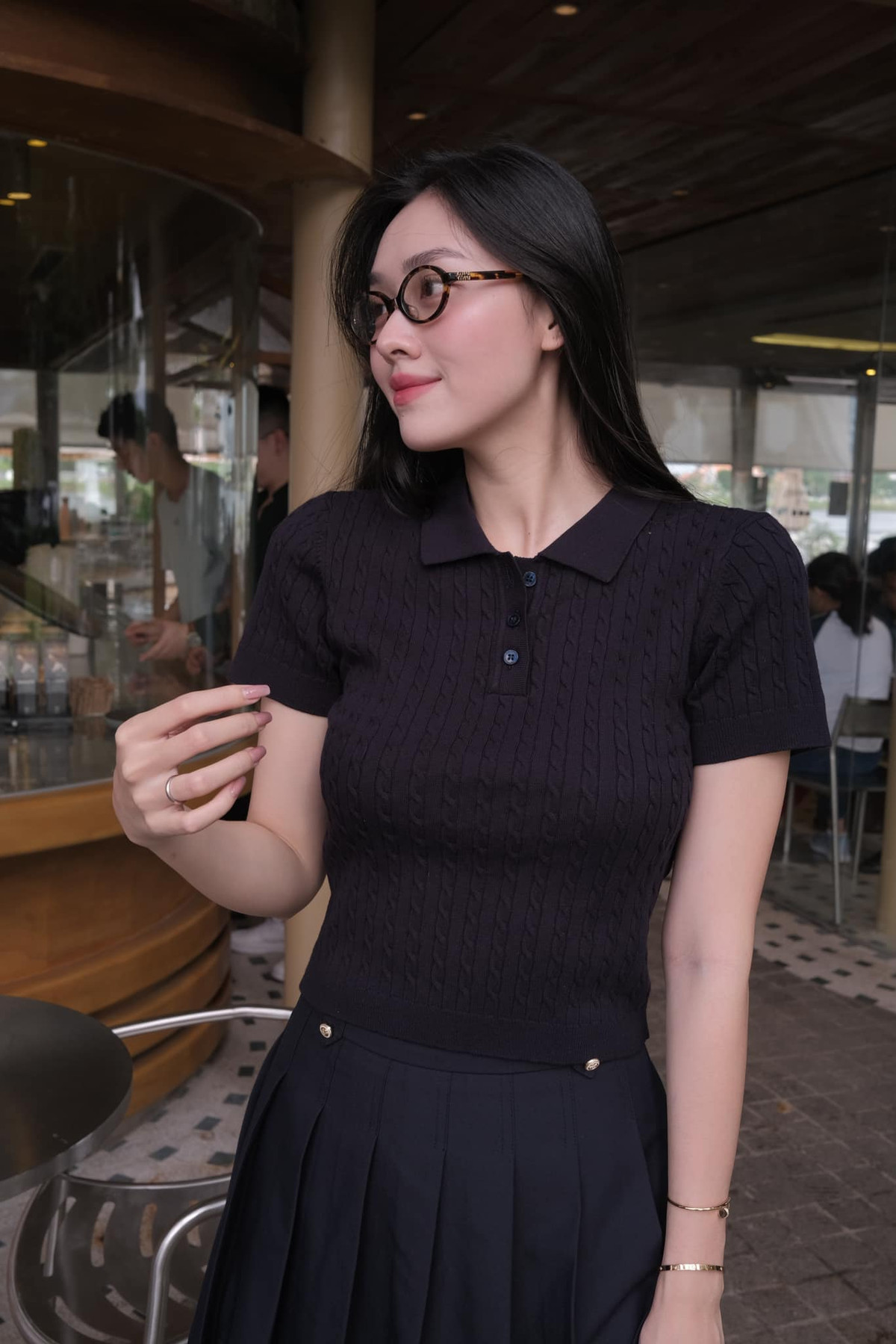 Không chỉ sở hữu vẻ đẹp tự nhiên, Tường San còn có gu thời trang thanh lịch, tinh tế. Ảnh: FB Nguyễn Tường San