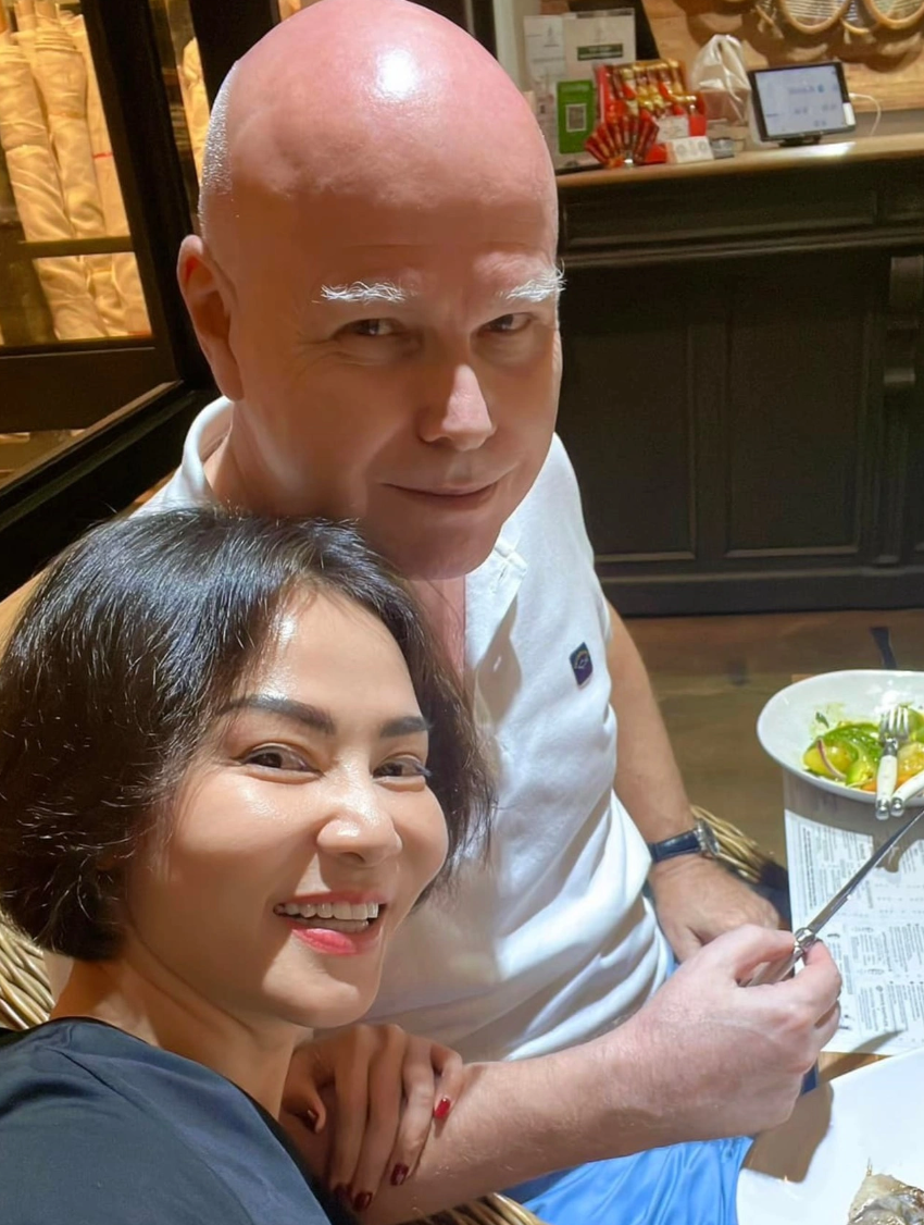 Dù bận rộn với công việc, cả hai vẫn luôn dành thời gian cho nhau, cùng nhau tận hưởng những khoảnh khắc ngọt ngào bên gia đình. Ảnh: FB Thu Minh Vu