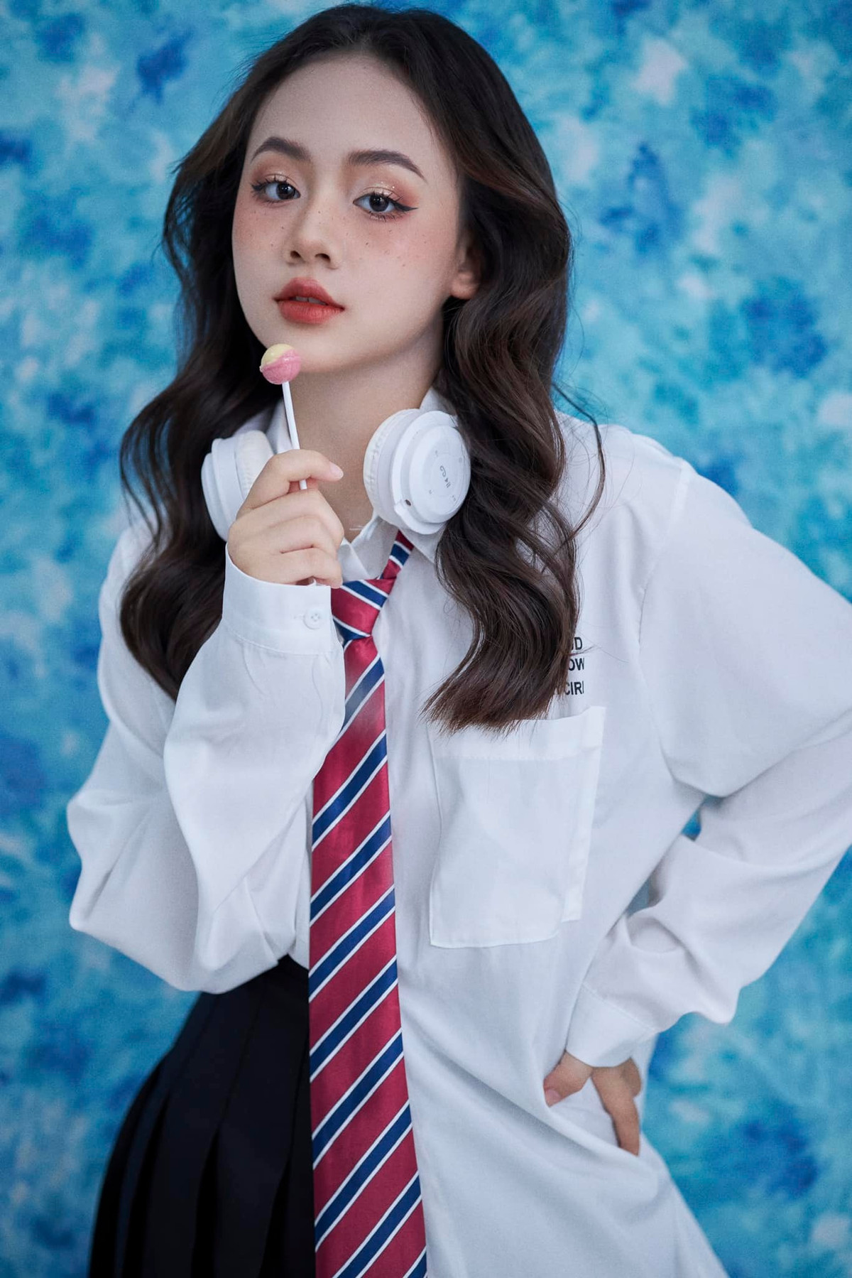 Thời gian qua, Hồng Nhung gây ấn tượng khi đóng phim Cuộc chiến không giới tuyến vào năm 2023. Cùng với đó, cô còn xuất hiện với một vai diễn nhỏ trong phim Biệt dược đen. Ảnh: FB Hồng Nhung