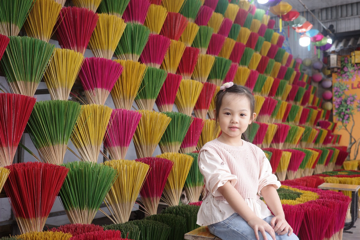 So với những hình ảnh khi còn nhỏ, Suchin ngày càng khiến người hâm mộ bất ngờ trước màn trổ mã rõ rệt. Ảnh: FB Đàm Thu Trang