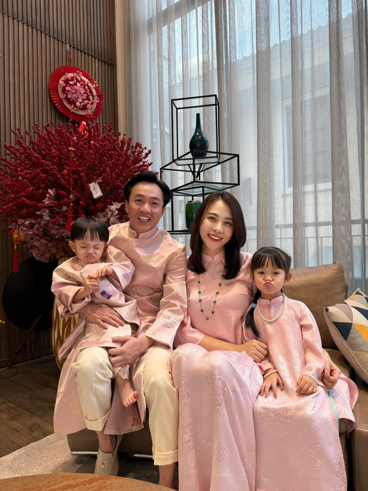 Ái nữ nhà Cường Đô La và Đàm Thu Trang ngày càng nhận được sự quan tâm và yêu mến của đông đảo khán giả. Ảnh: FB Đàm Thu Trang