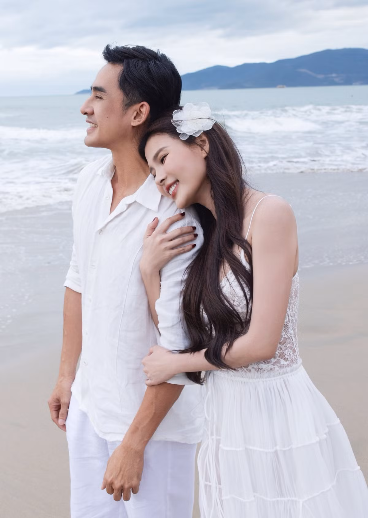 Vợ chồng Thúy Diễm - Lương Thế Thành vừa đăng tải bộ ảnh gia đình trong ngày đặc biệt, đánh dấu 9 năm hôn nhân. Ảnh: FB Lương Thế Thành