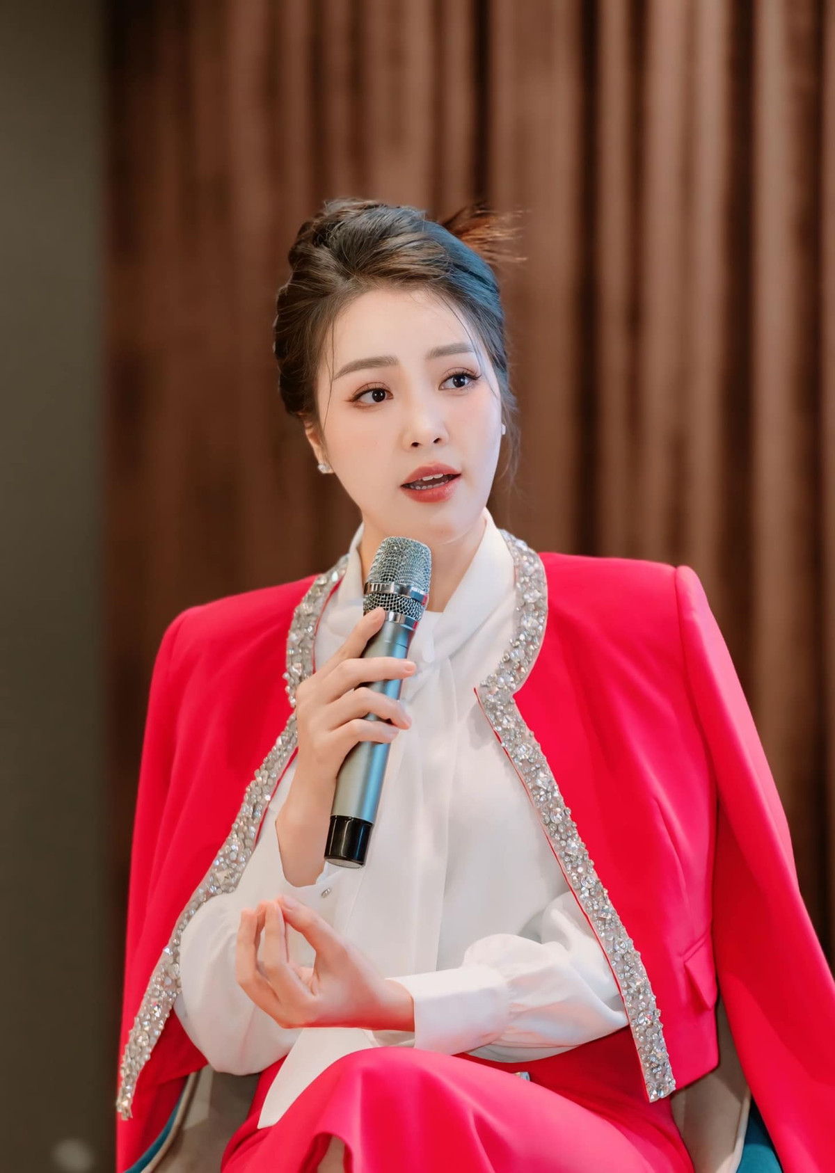 Để có được body gợi cảm, bắt mắt, Thuỵ Vân chăm chỉ tập luyện, áp dụng chế độ ăn uống khoa học. Ảnh: FB Nguyễn Thuỵ Vân