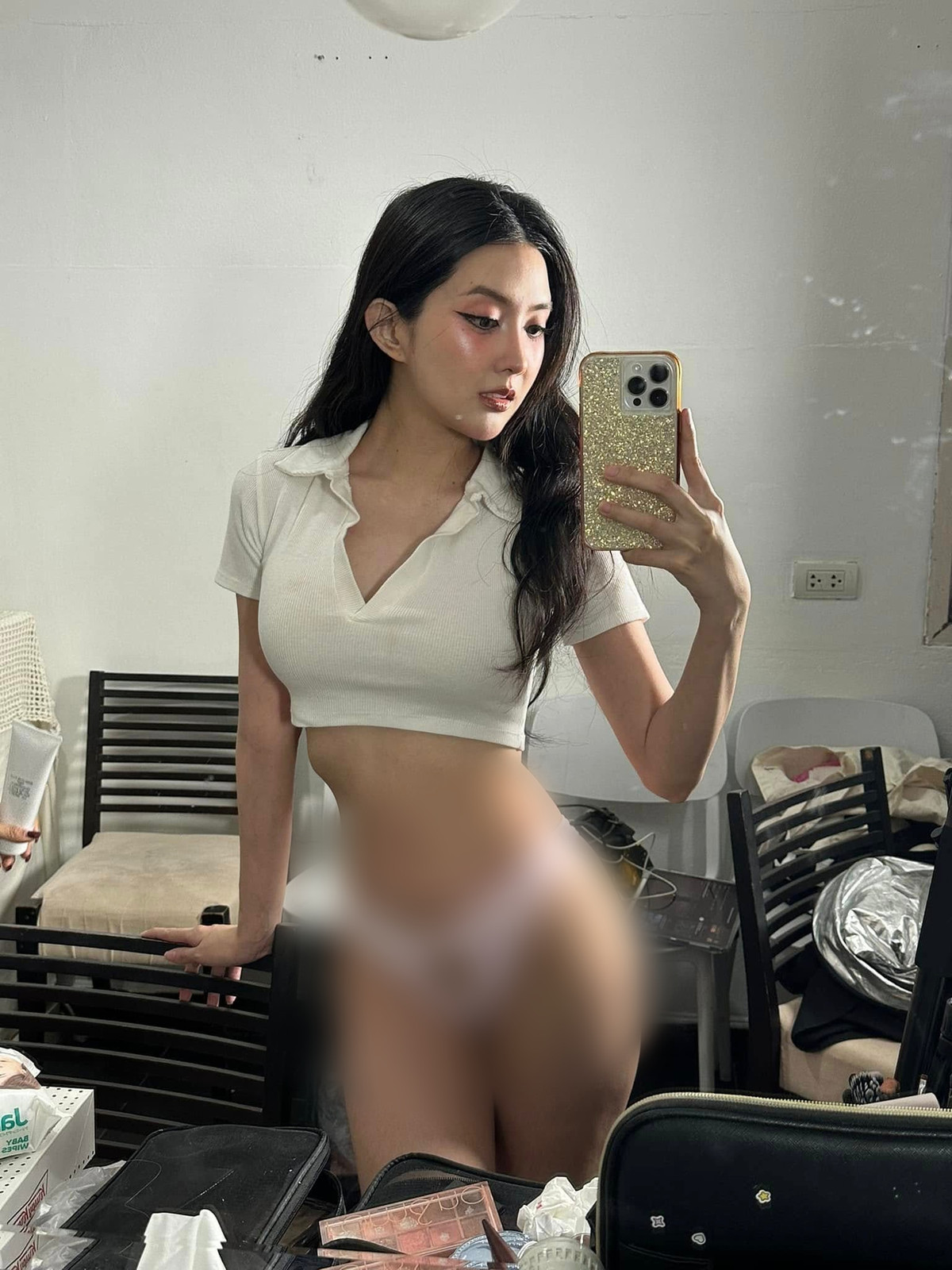 Mới đây, Bizcuitbeer gây sốt khi tung ra bộ ảnh nội y "nóng bỏng mắt", khoe trọn vẹn vẻ đẹp hình thể đáng ngưỡng mộ.