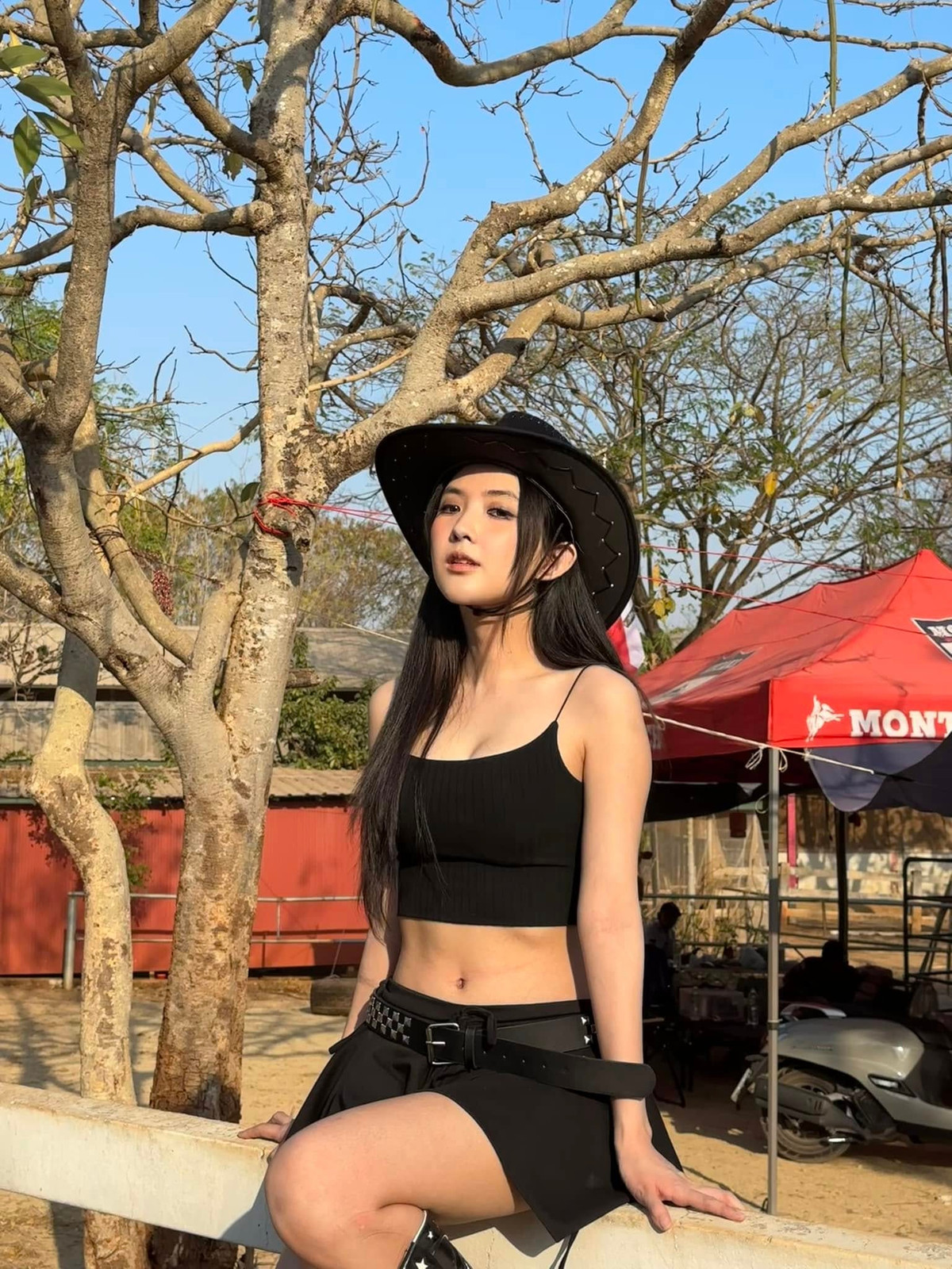 Mỗi khi lên sóng cô nàng cũng chỉ trang điểm nhẹ nhàng.