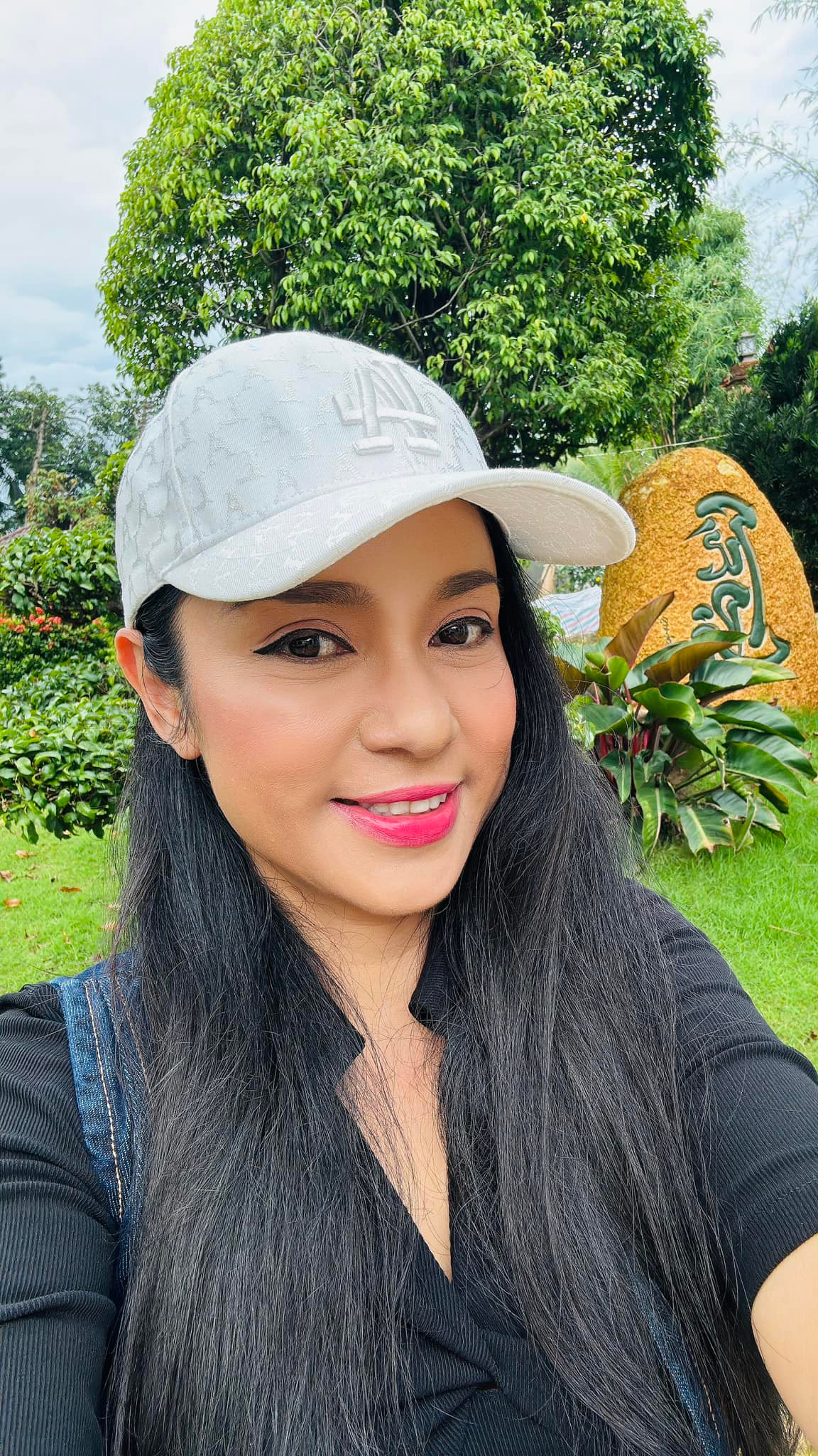 Hiện tại, Việt Trinh sống kín tiếng tại nhà vườn 3.000m², theo đuổi lối sống lành mạnh. Ảnh: FB Trần Việt Trinh