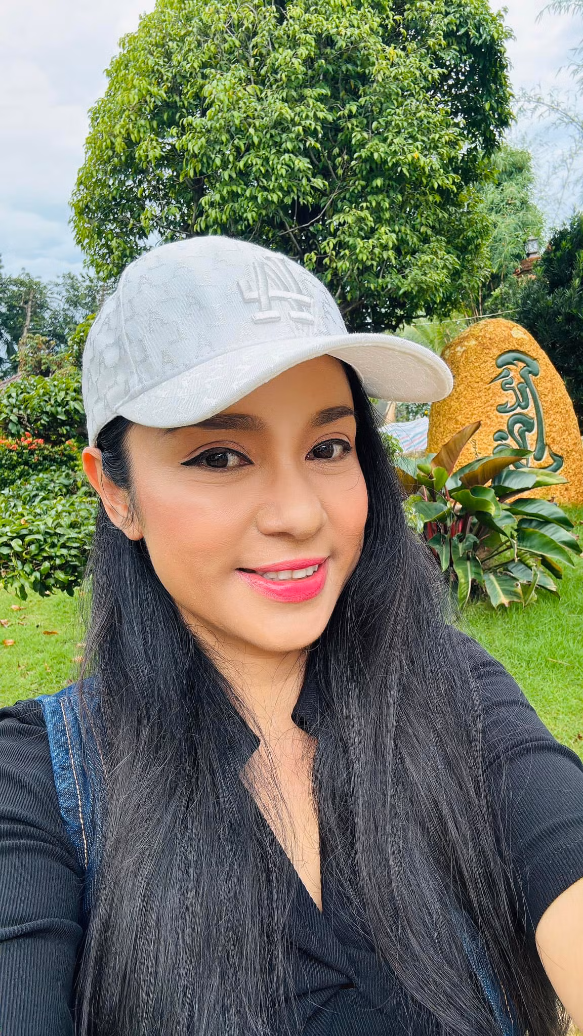 Hiện tại, Việt Trinh sống kín tiếng tại nhà vườn 3.000m², theo đuổi lối sống lành mạnh. Ảnh: FB Trần Việt Trinh