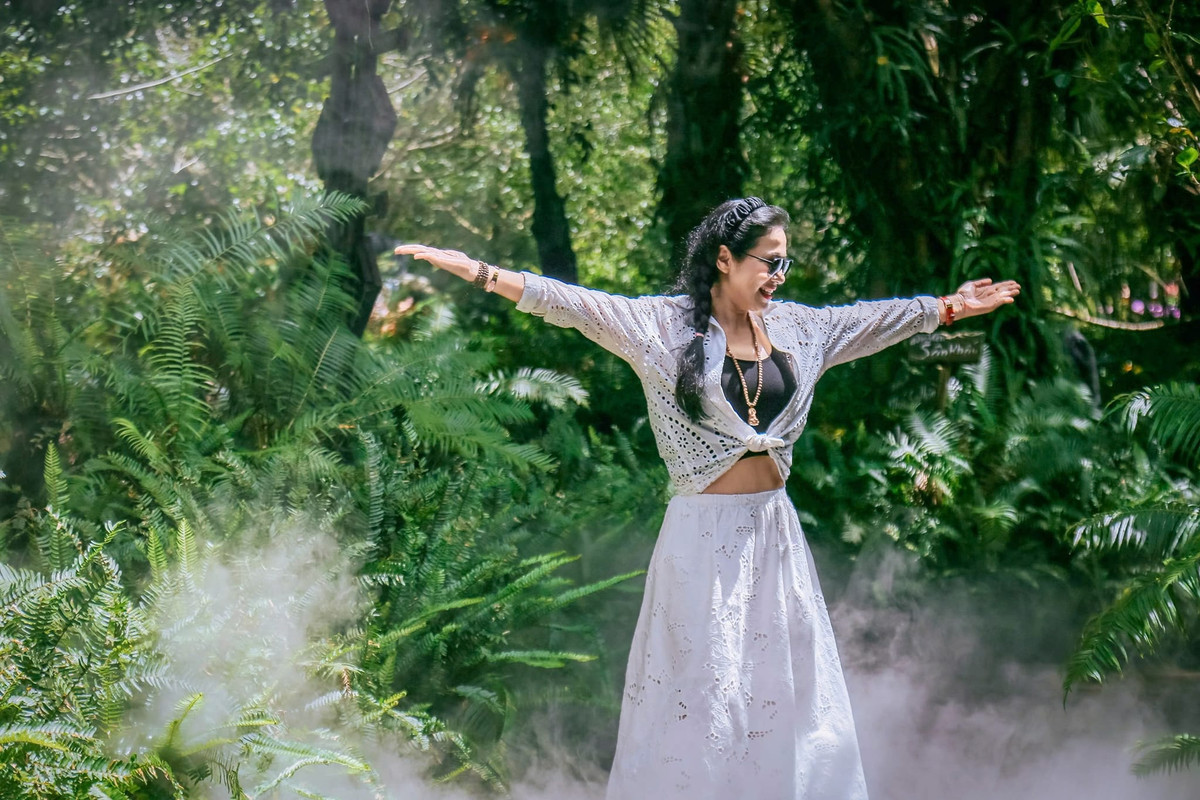 Tuy không hoạt động showbiz hay đóng phim như trước, Việt Trinh vẫn được nhiều thế hệ khán giả mến mộ. Ảnh: FB Trần Việt Trinh