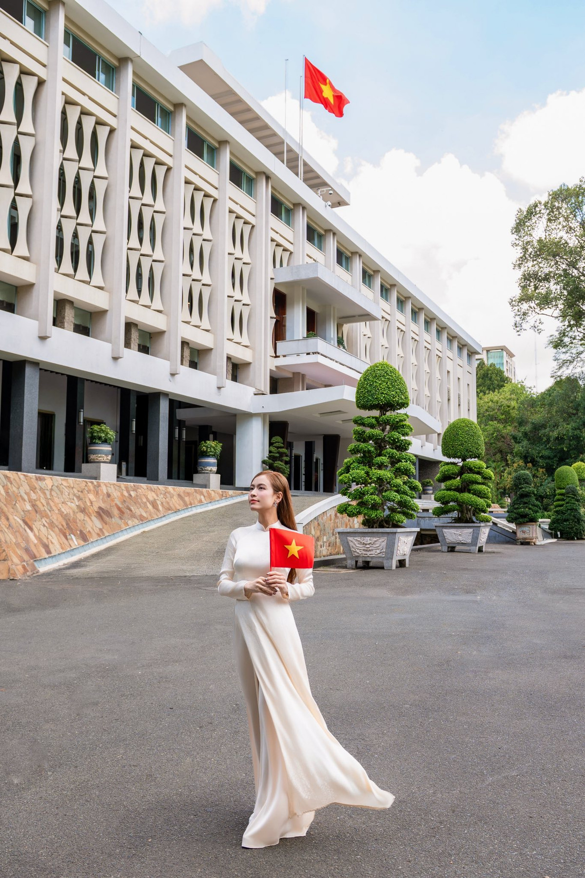 Ca sĩ Hoàng Thùy Linh tự hào là người Việt Nam. Ảnh: FB Hoàng Thùy Linh