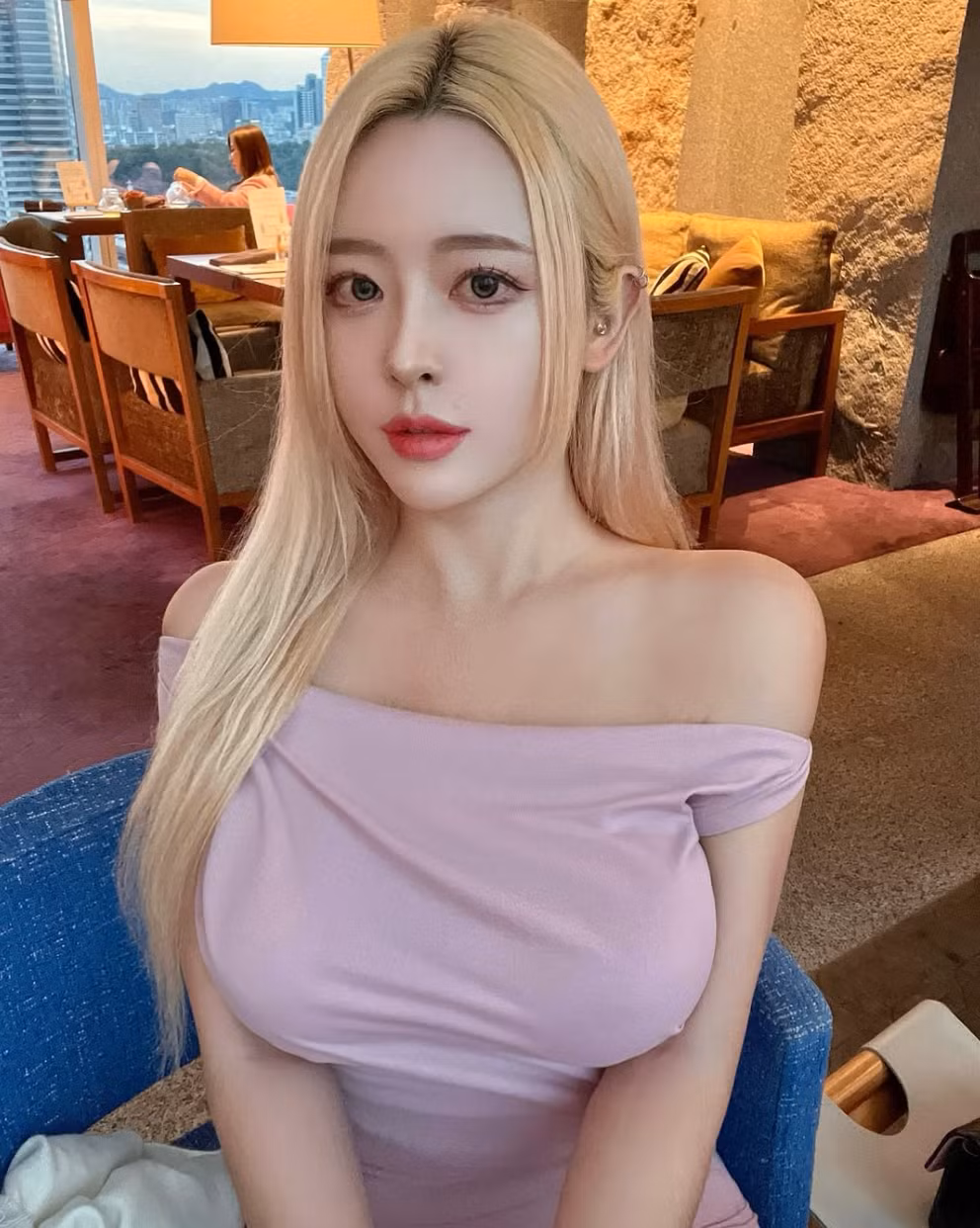 Sắc vóc của Seon He là niềm mơ ước của bao cô gái. Ảnh: IGNV