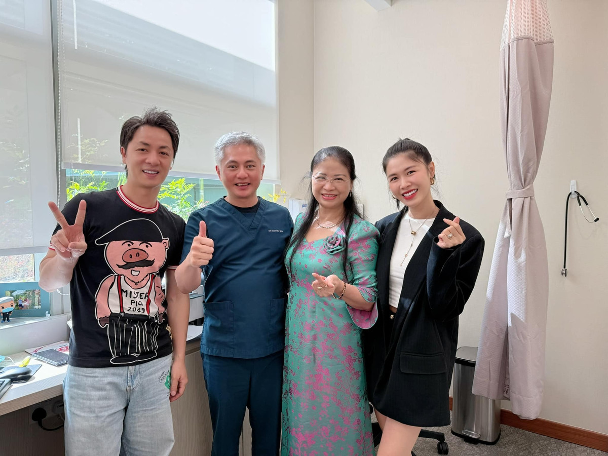 Thuỷ Anh và chồng Đăng Khôi đồng hành cùng mẹ trong chuyến xuất ngoại chữa bệnh kết hợp du lịch. Ảnh: FB Thuy Anh Le