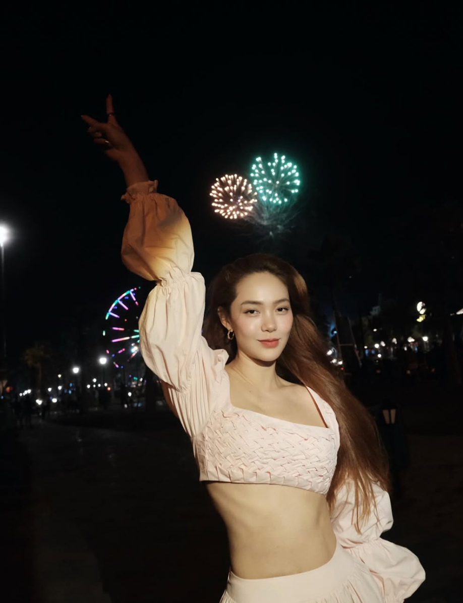 Minh Hằng tận hưởng chuyến du lịch ấm áp bên ông xã và con trai cưng. Ảnh: IG minhhang2206